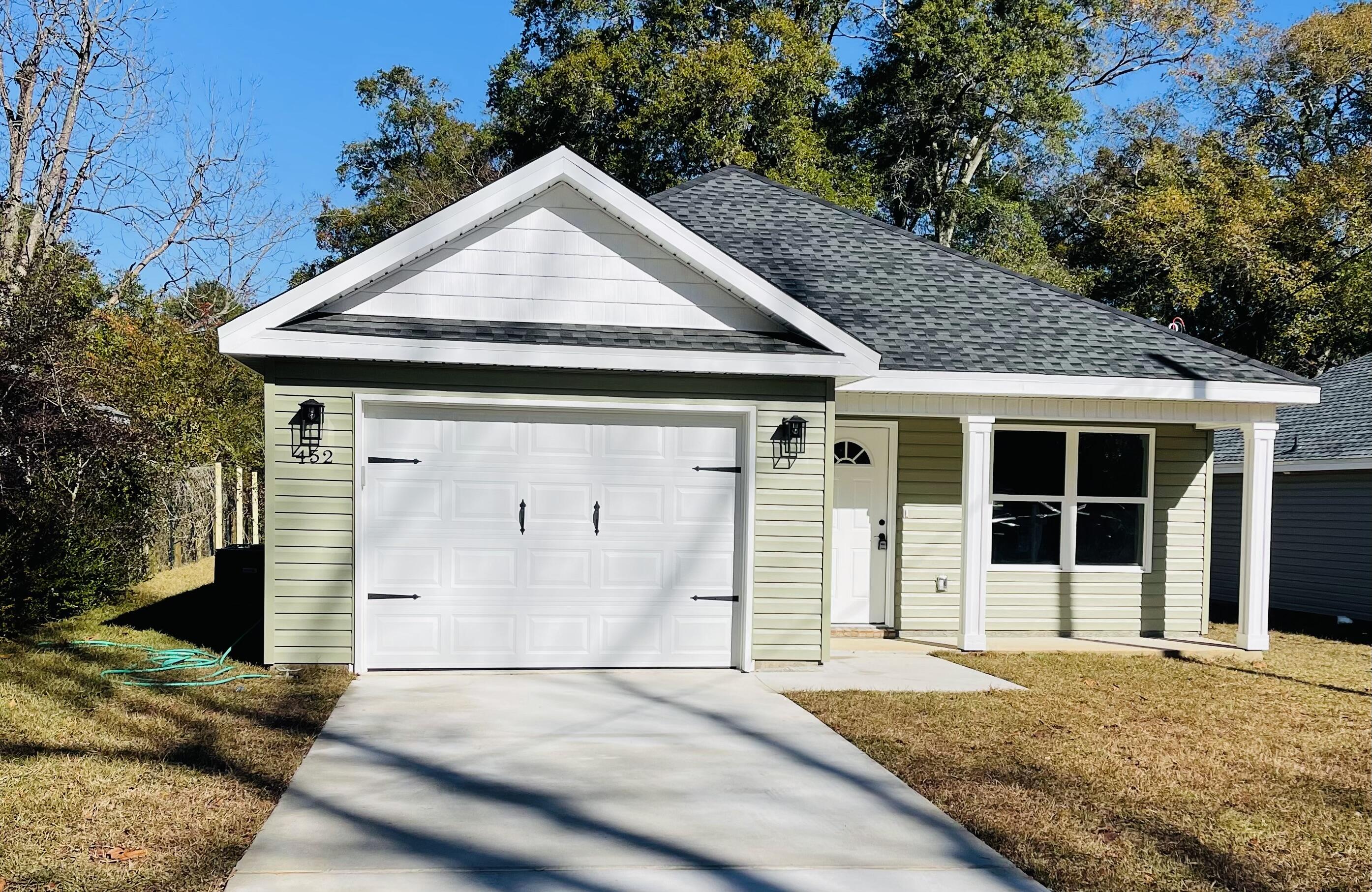 CRESTVIEW - Residential