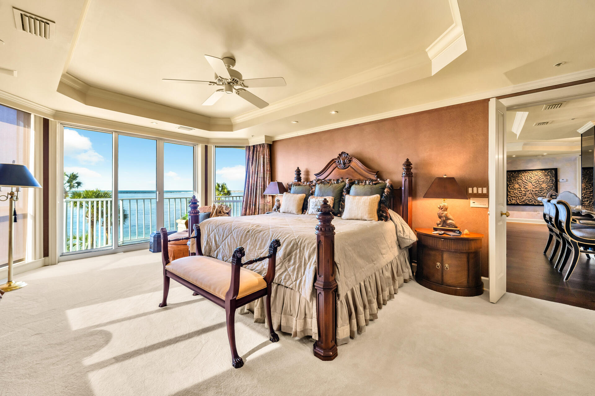 THE ULTIMATE CONDO - Residential