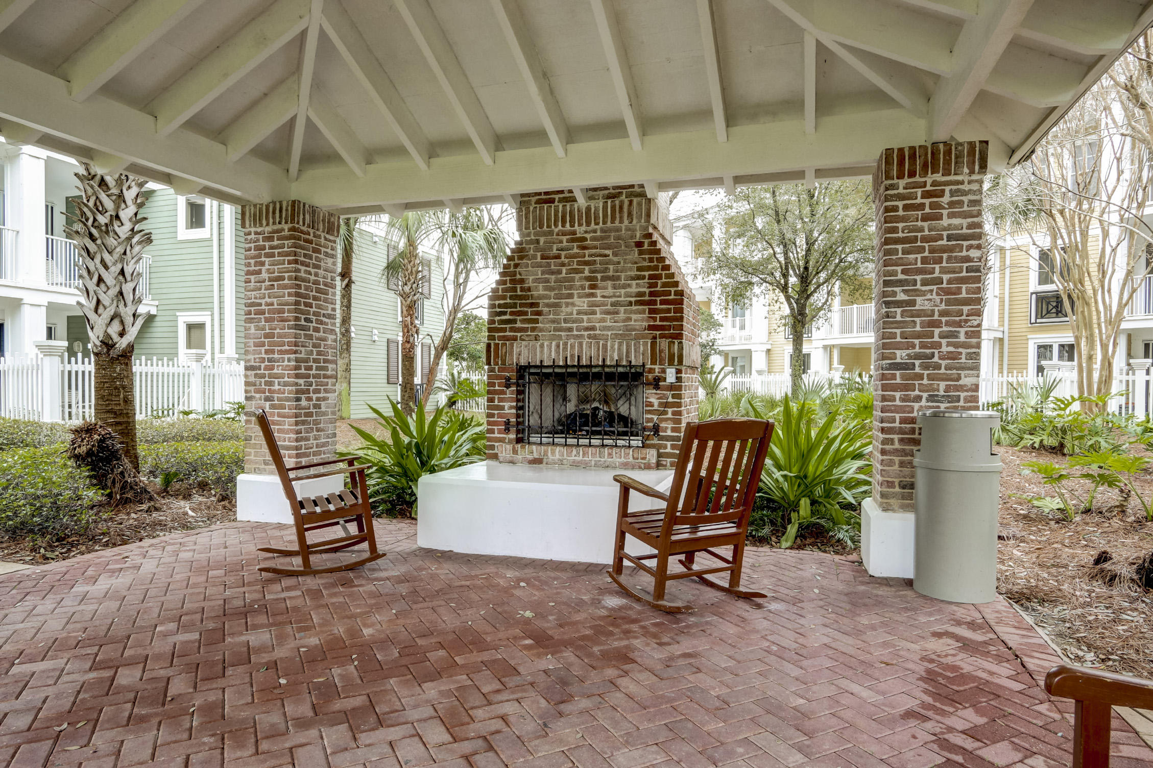 OBSERVATION POINT - Residential