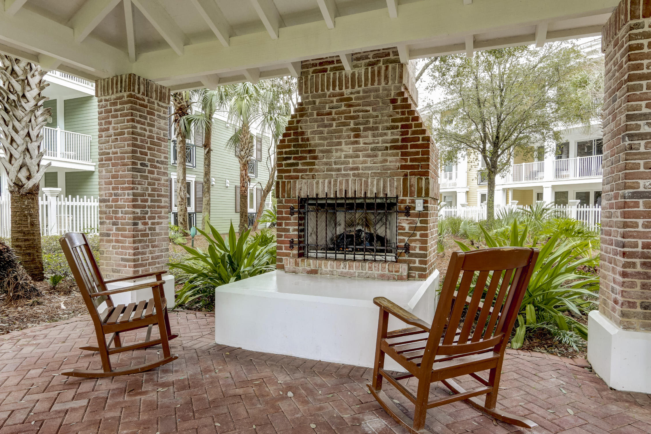 OBSERVATION POINT - Residential