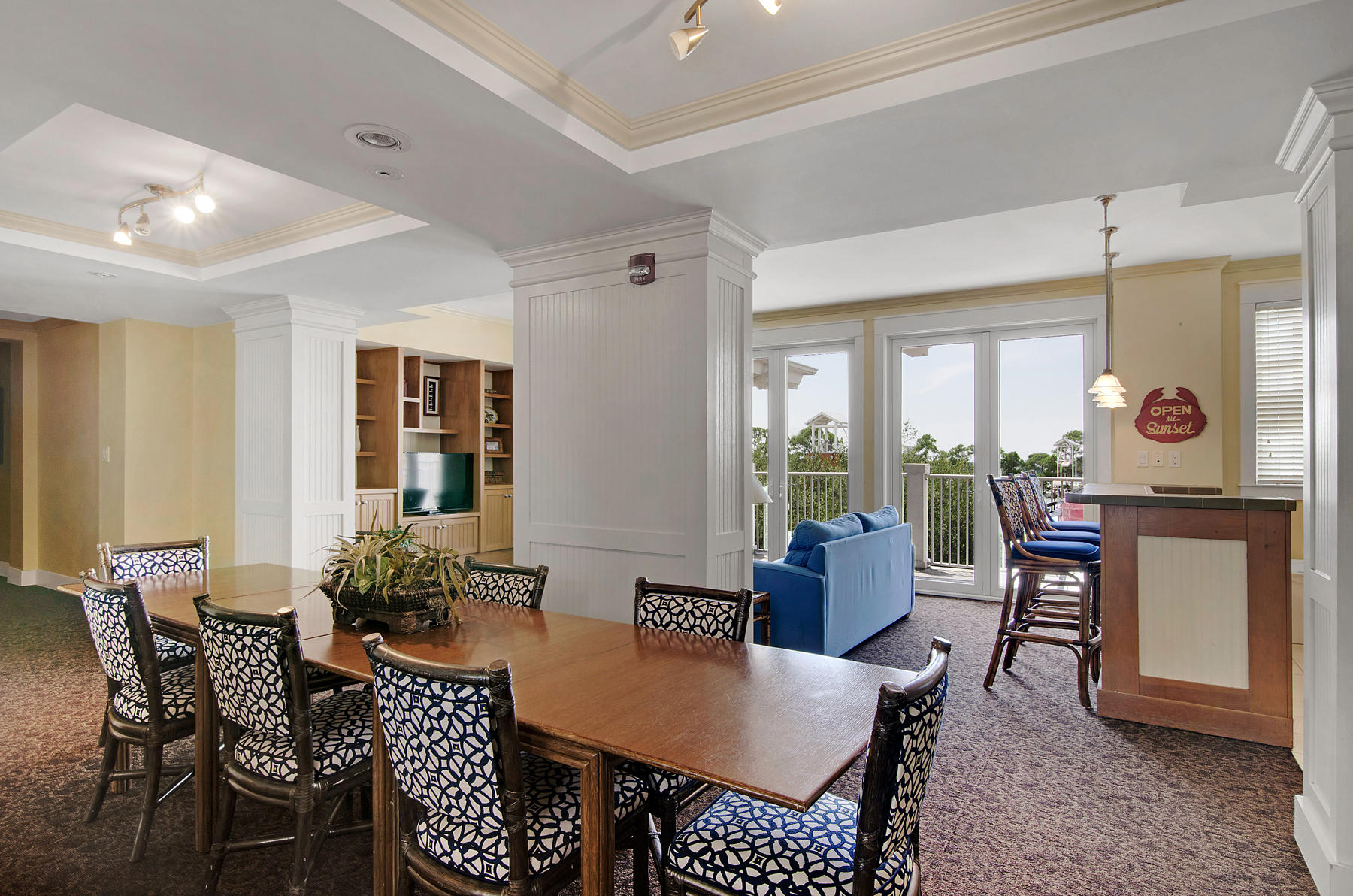 OBSERVATION POINT - Residential