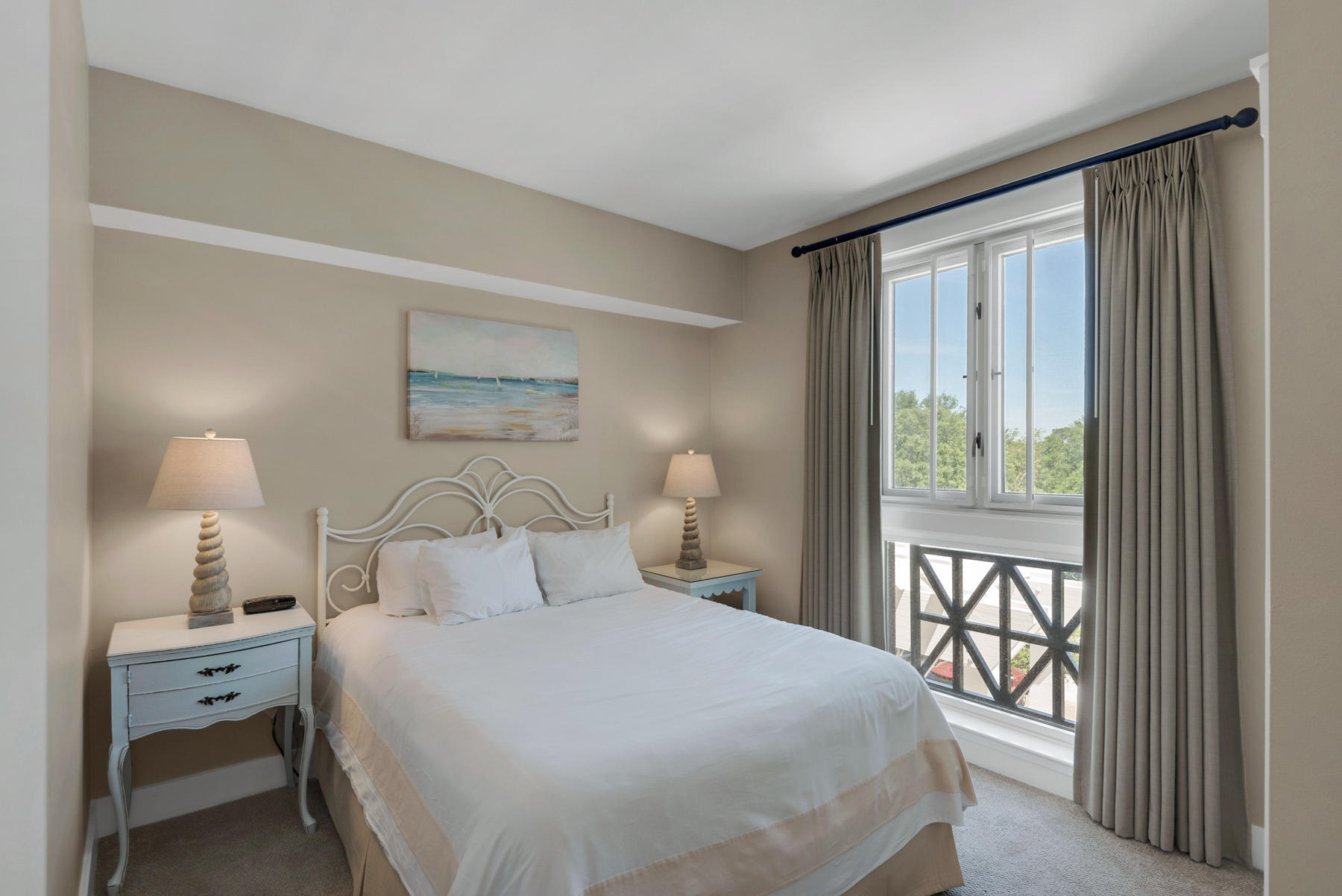 OBSERVATION POINT - Residential