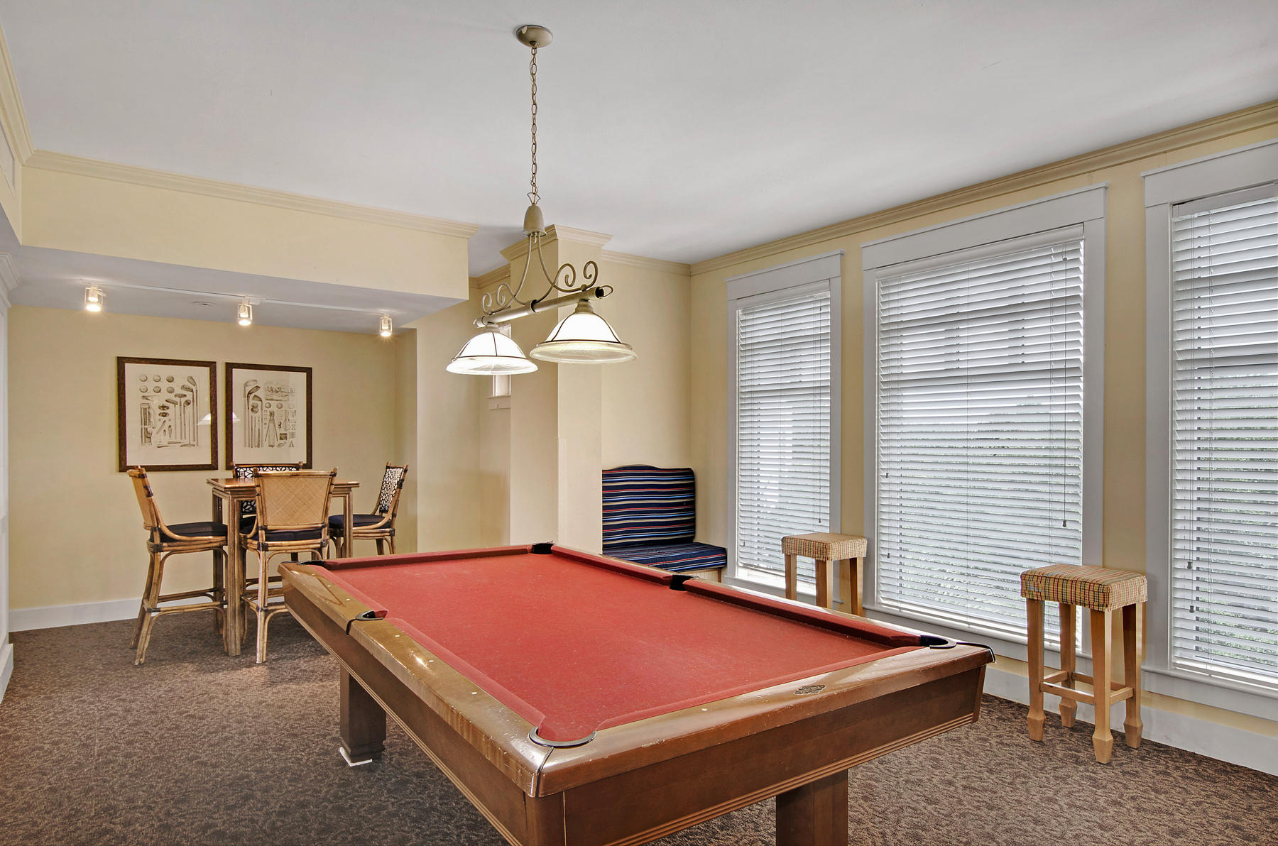 OBSERVATION POINT - Residential