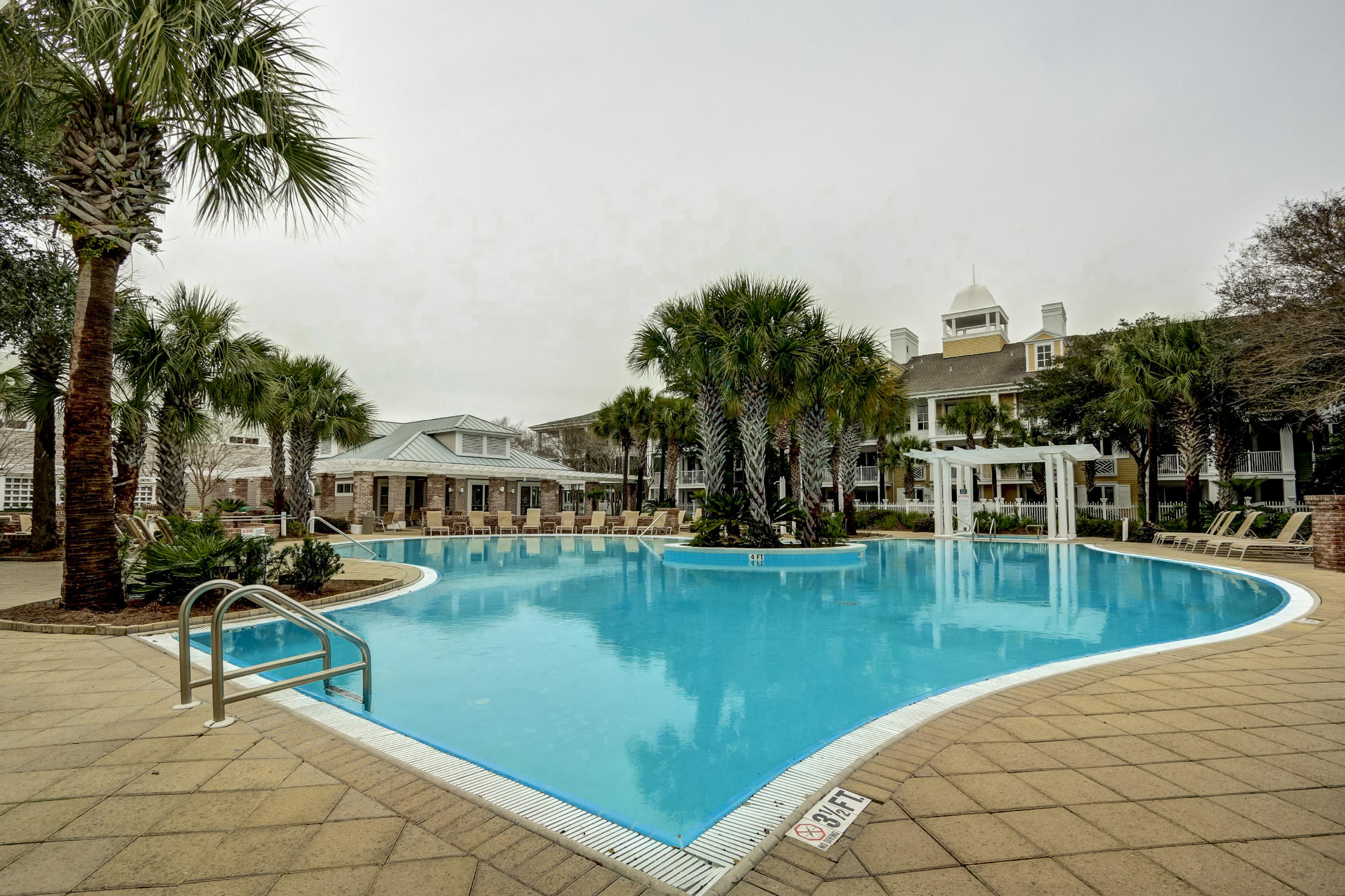 OBSERVATION POINT - Residential