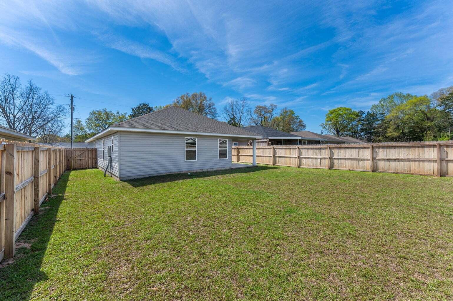 GARDEN CITY - Residential Lease