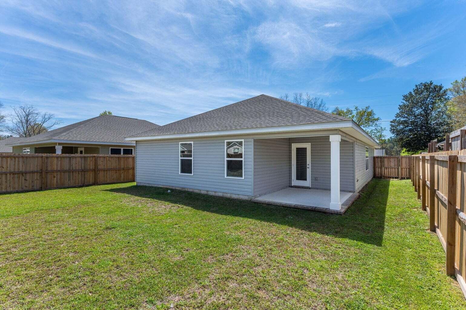 GARDEN CITY - Residential Lease