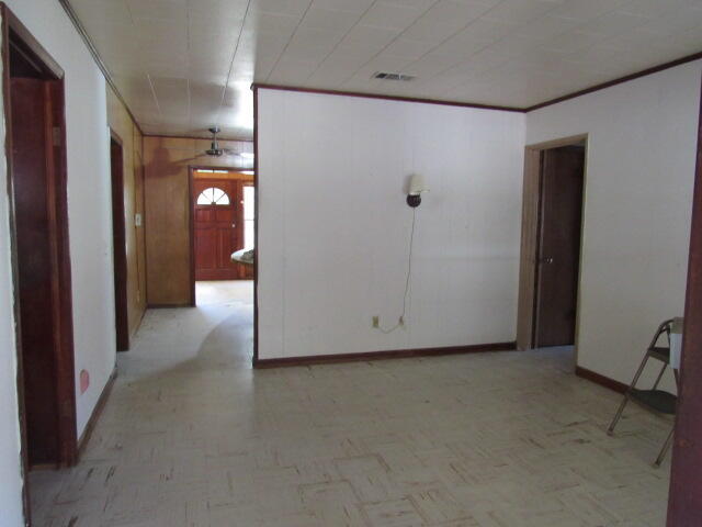 CRESTVIEW HEIGHTS 1ST ADDN - Residential