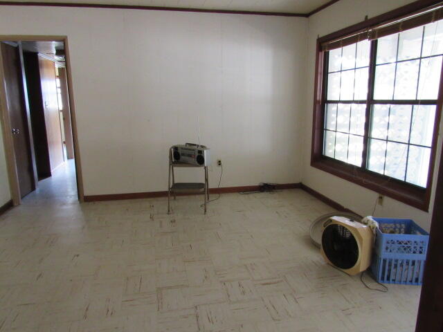 CRESTVIEW HEIGHTS 1ST ADDN - Residential