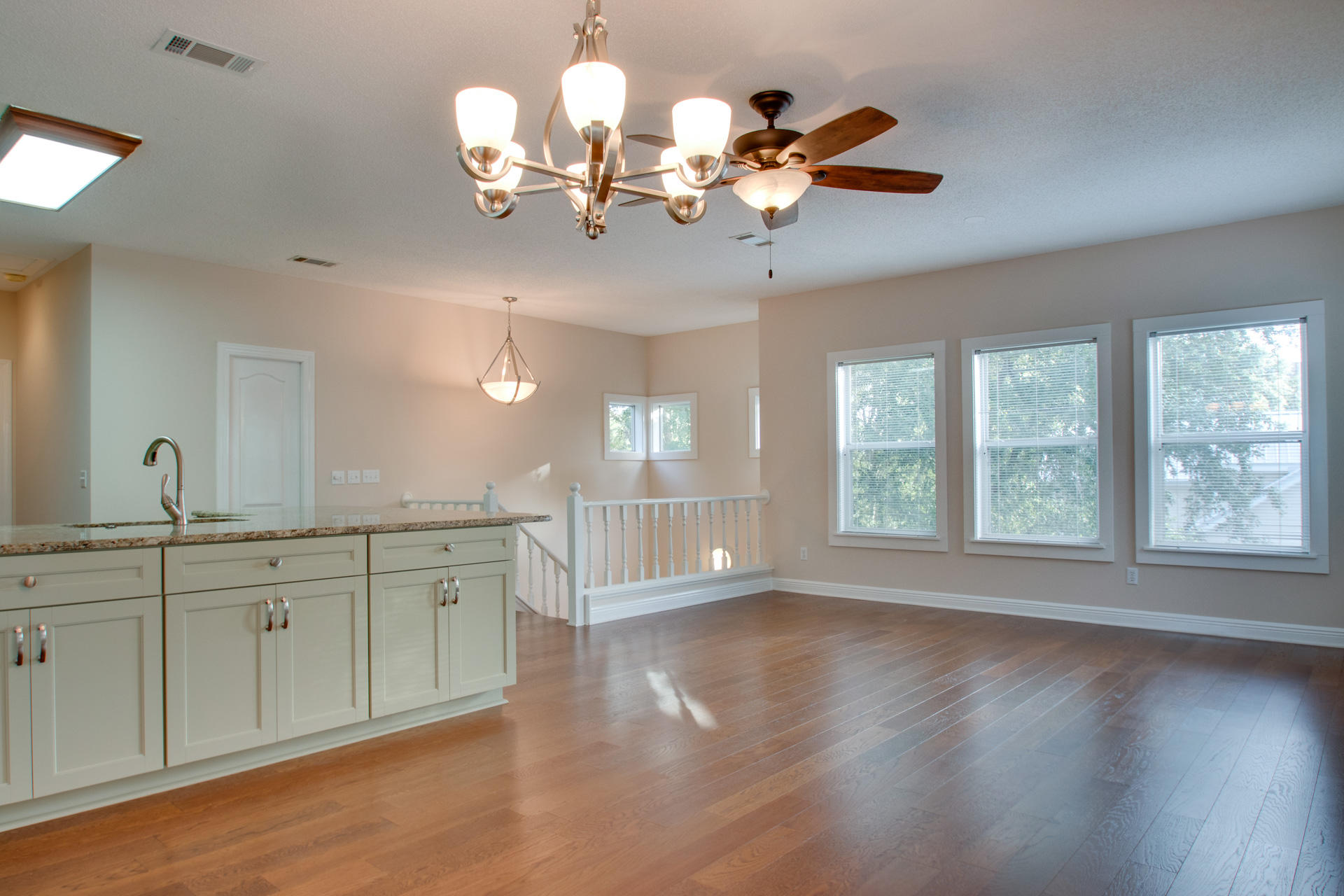 SEABREEZE - Residential