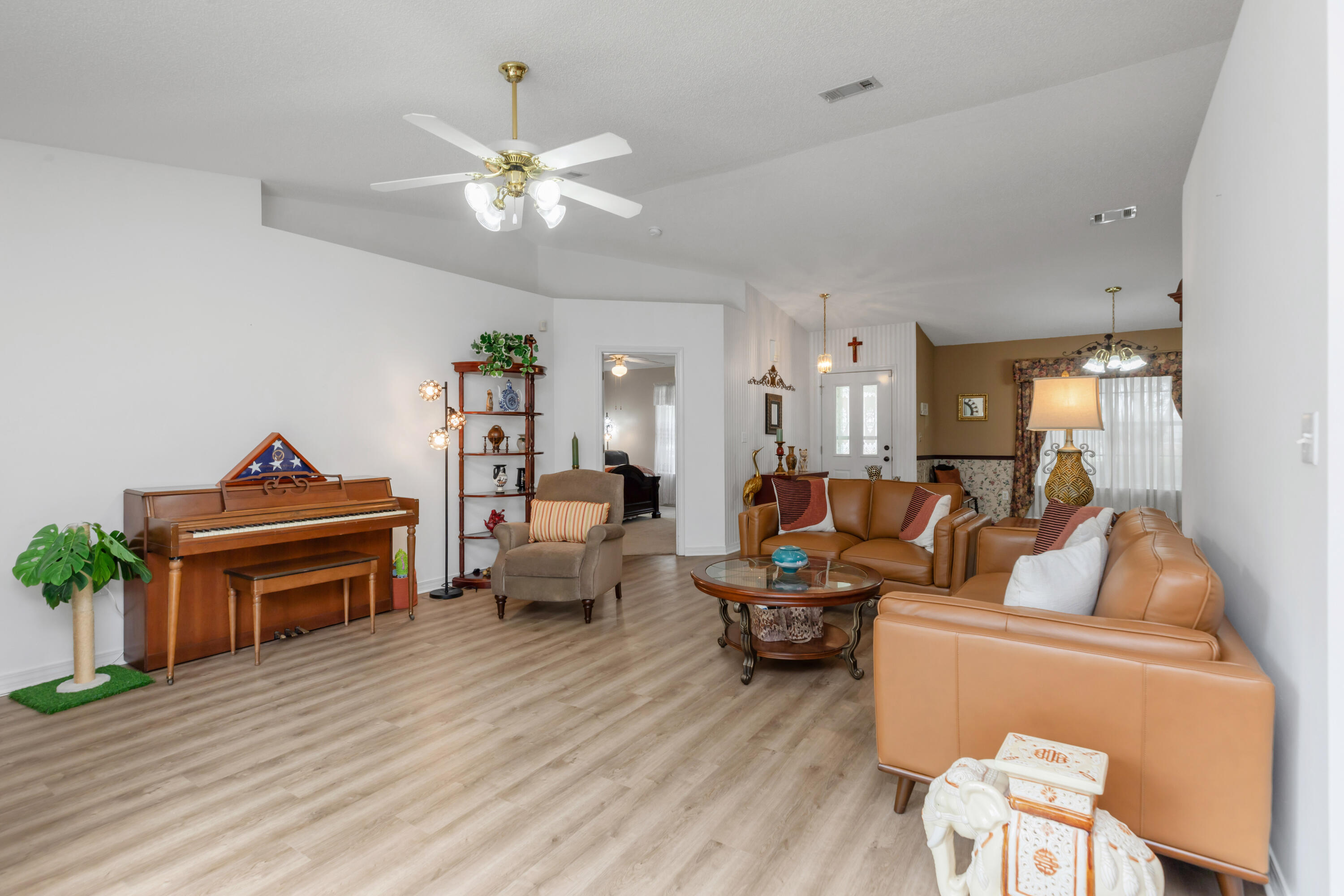 COUNTRYVIEW ESTATES 4TH ADDN - Residential