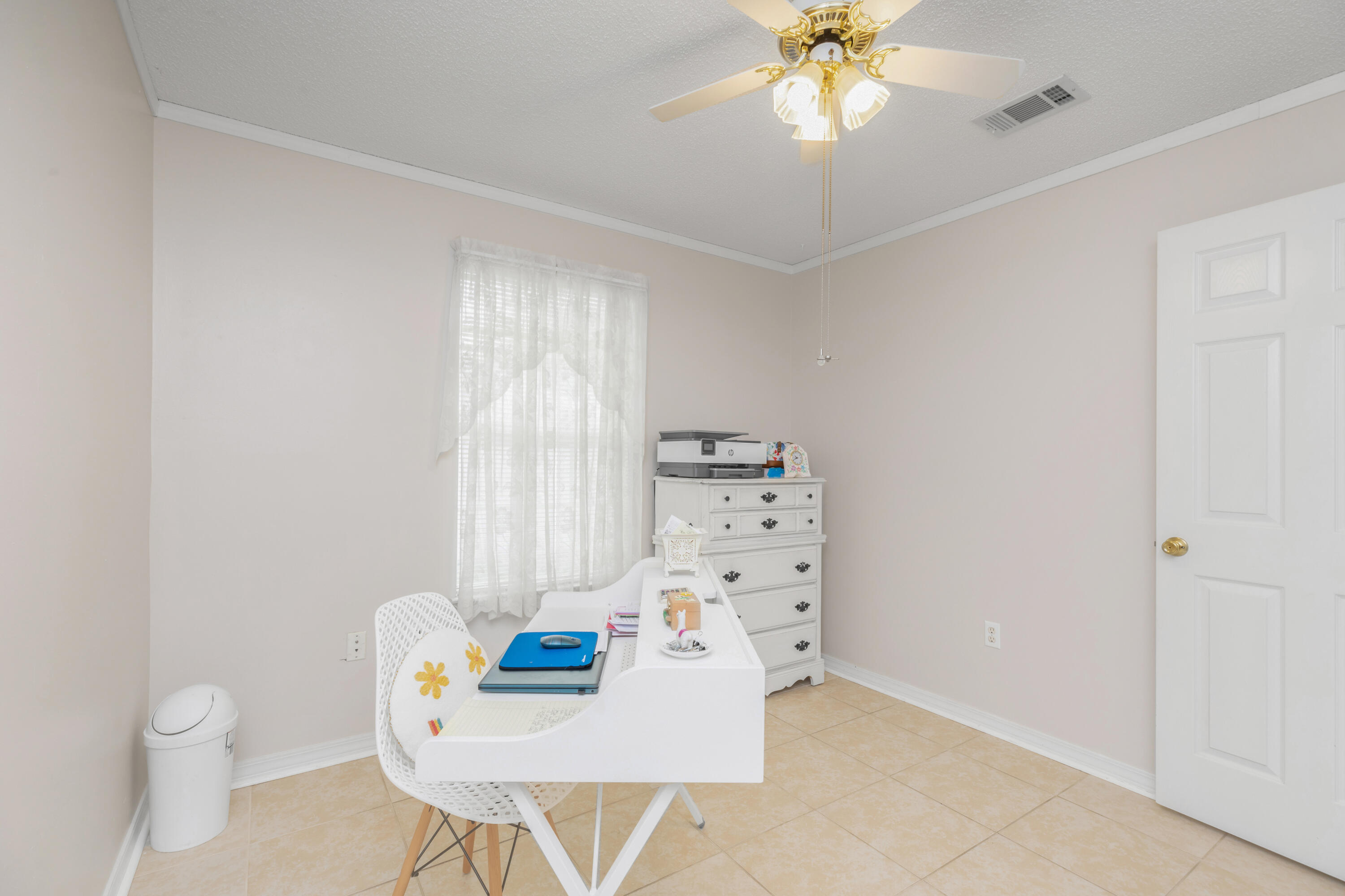 COUNTRYVIEW ESTATES 4TH ADDN - Residential