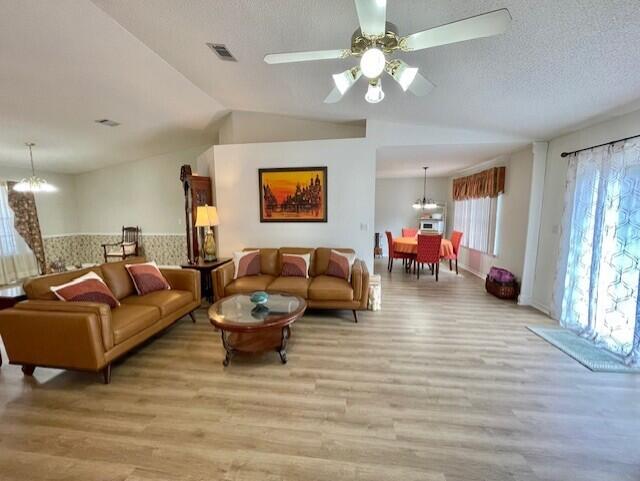 COUNTRYVIEW ESTATES 4TH ADDN - Residential