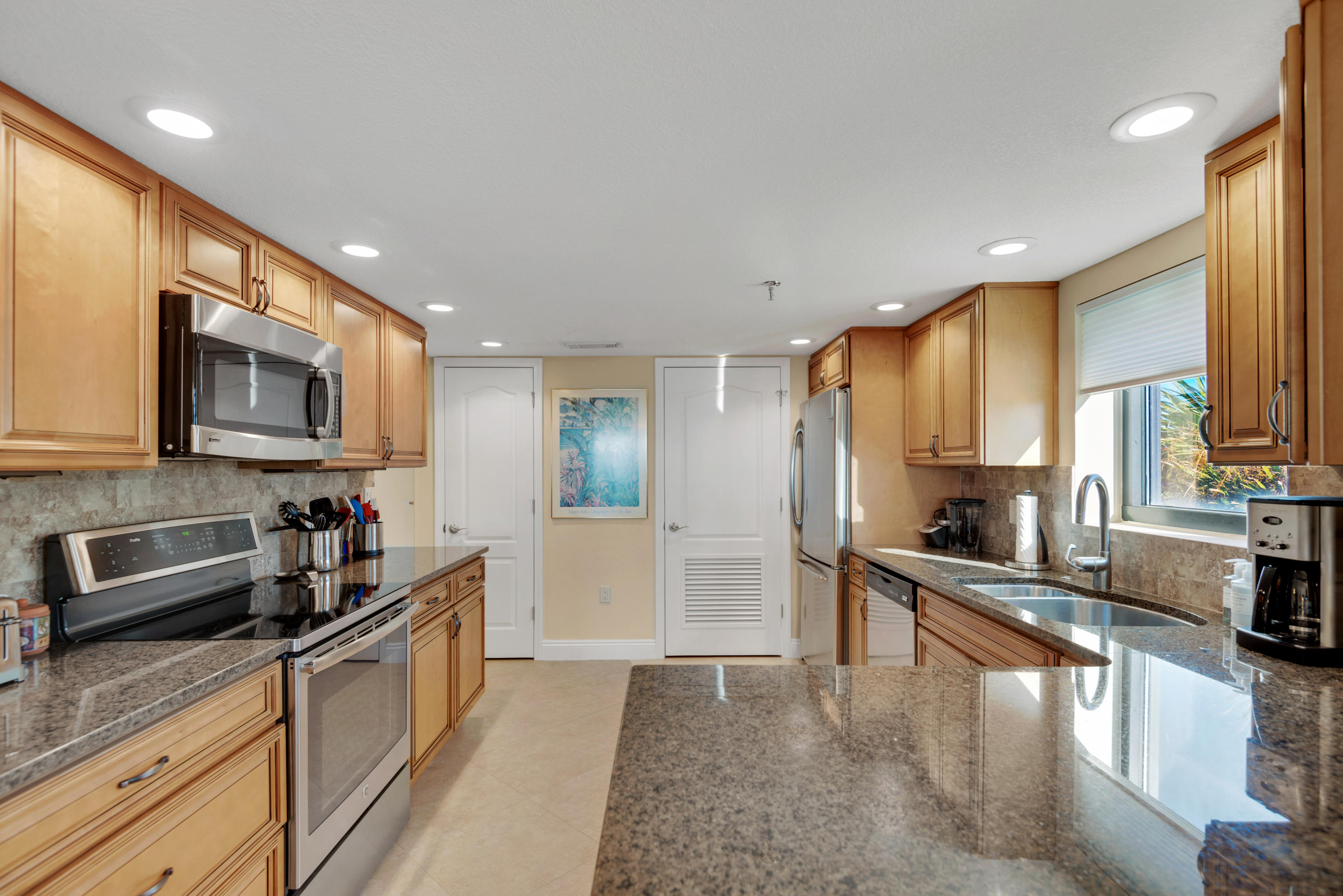 BREAKERS EAST CONDO - Residential