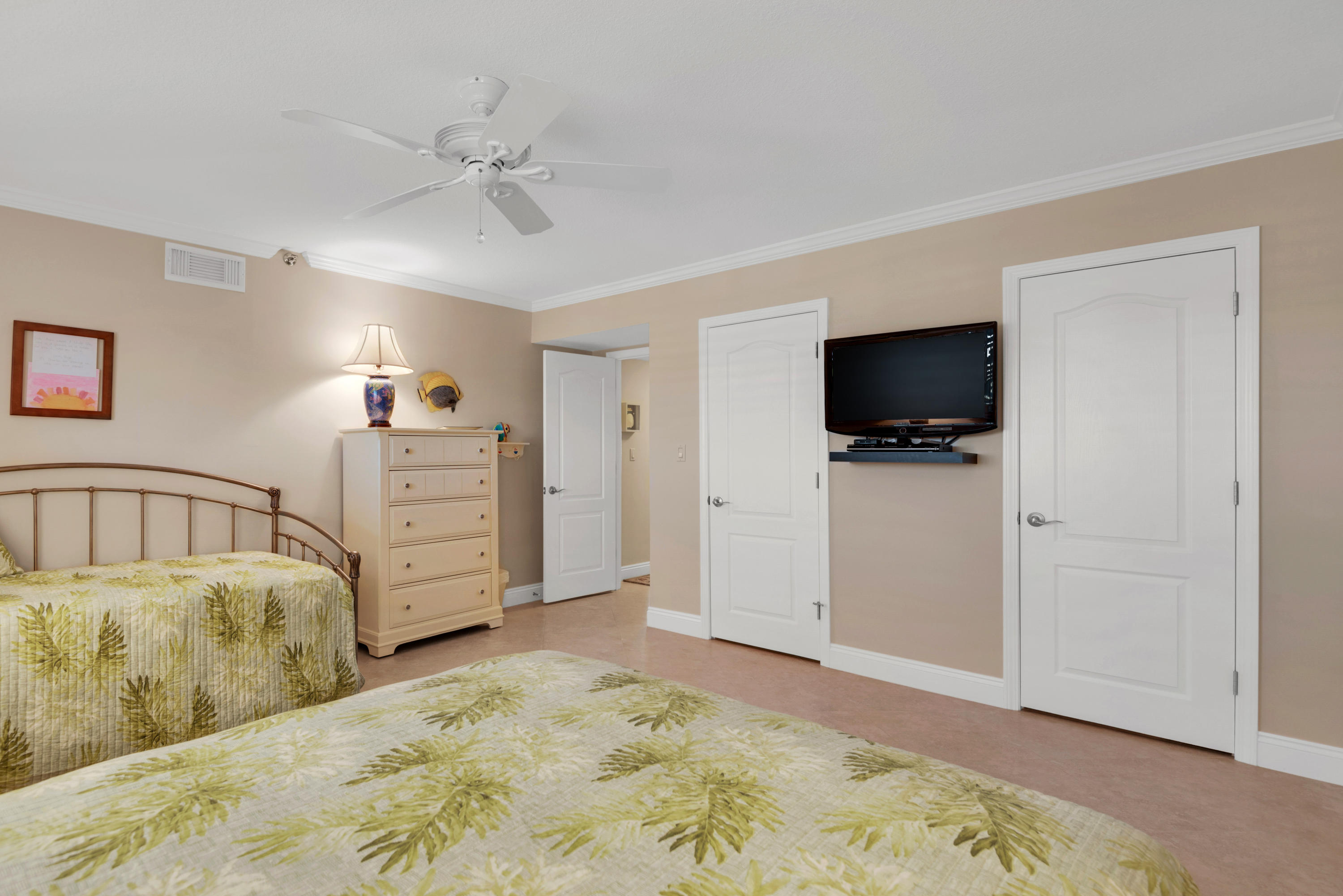 BREAKERS EAST CONDO - Residential