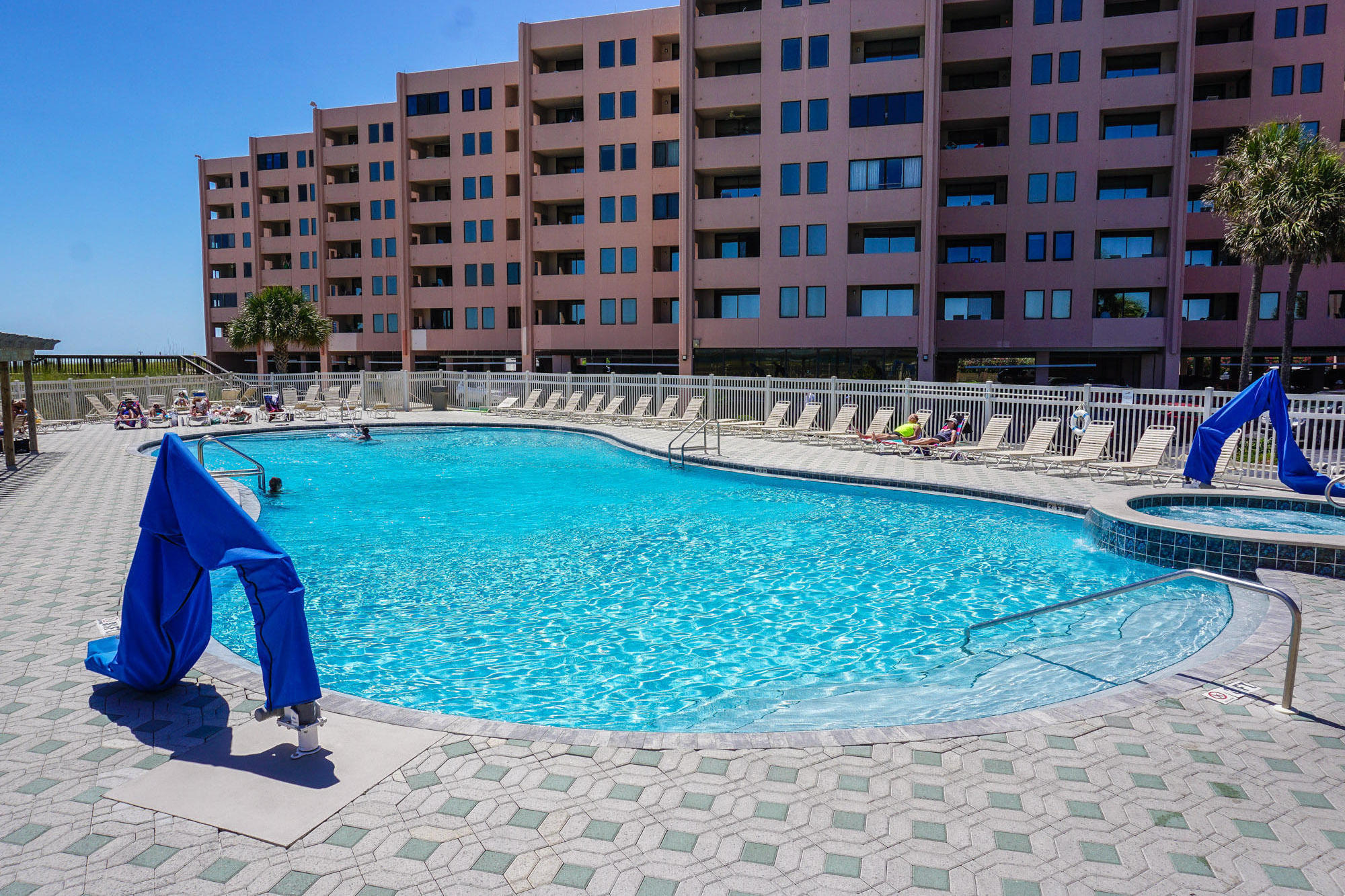 Jetty East Condominium - Residential