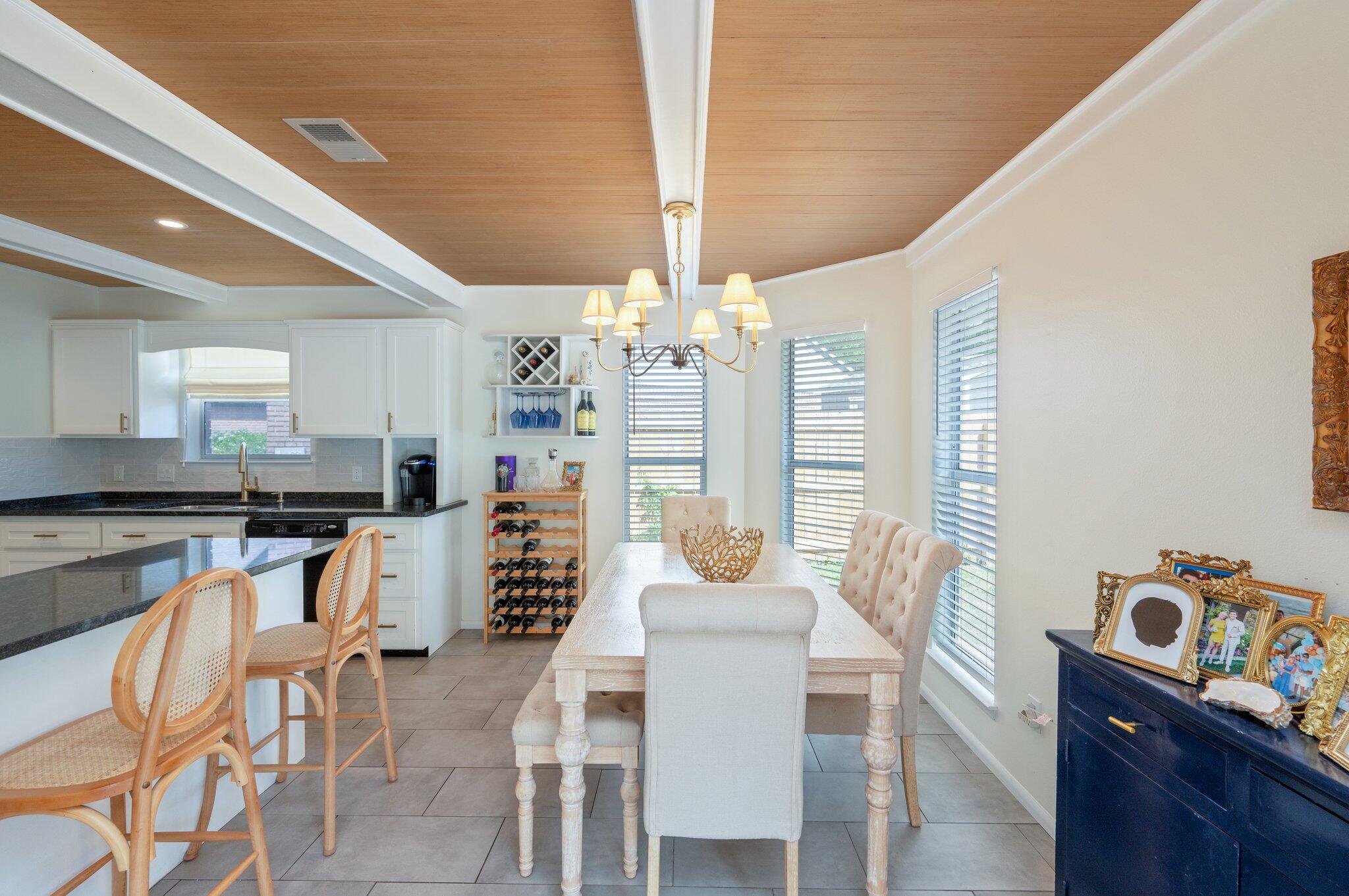 PARKWOOD LANE BLUEWATER BAY - Residential Lease