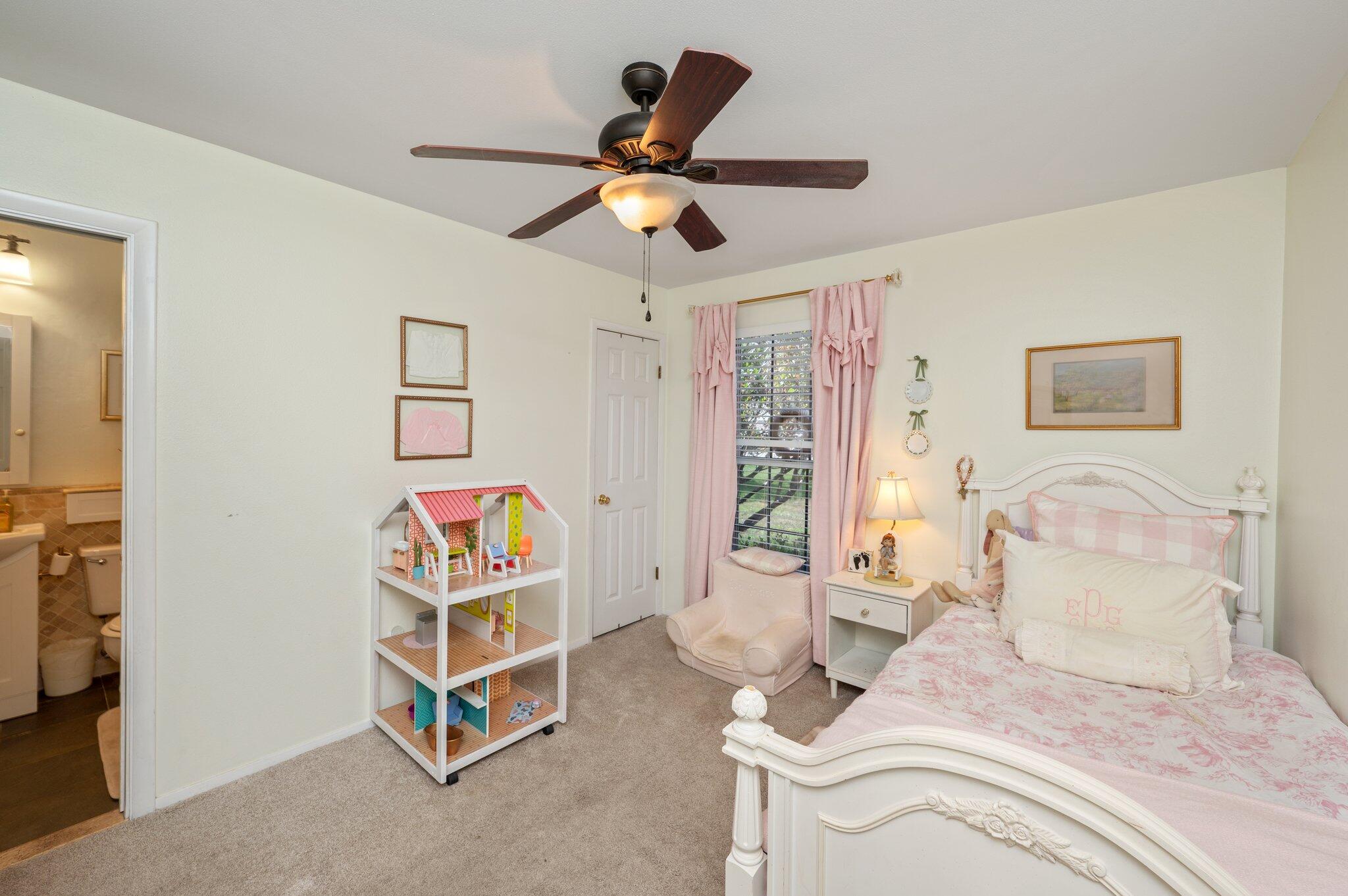 PARKWOOD LANE BLUEWATER BAY - Residential Lease