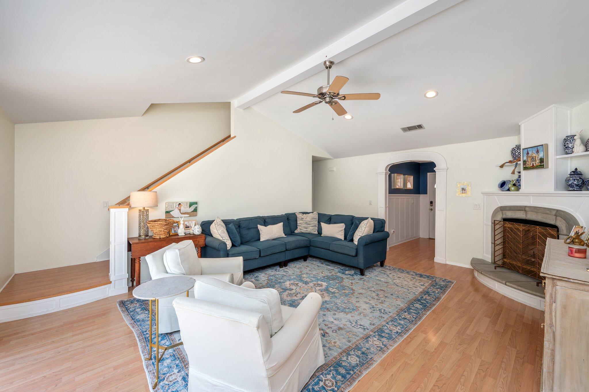 PARKWOOD LANE BLUEWATER BAY - Residential Lease