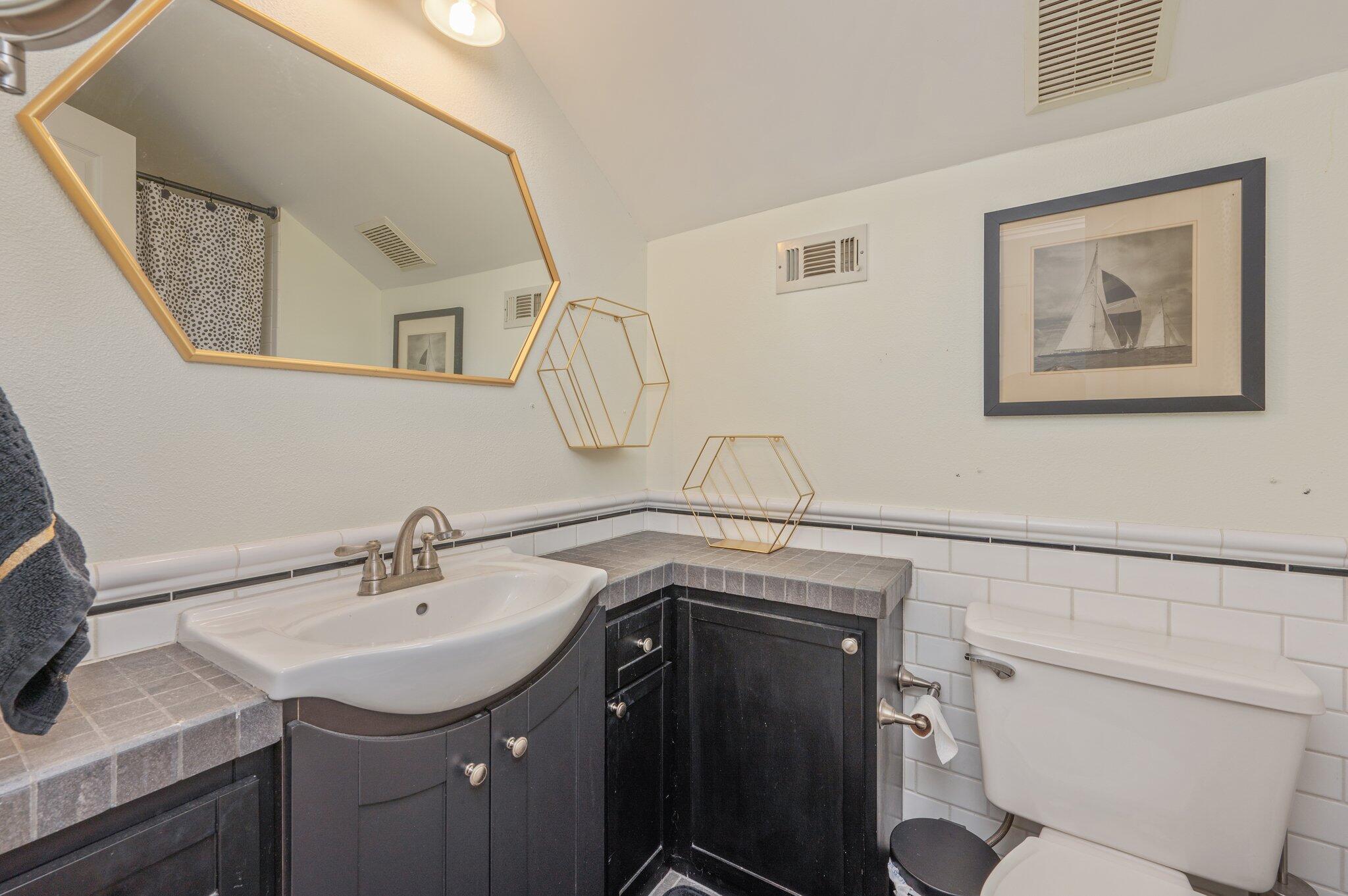 PARKWOOD LANE BLUEWATER BAY - Residential Lease