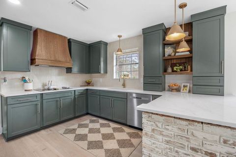 1011 Creel Street Fort Walton Beach FL 32547