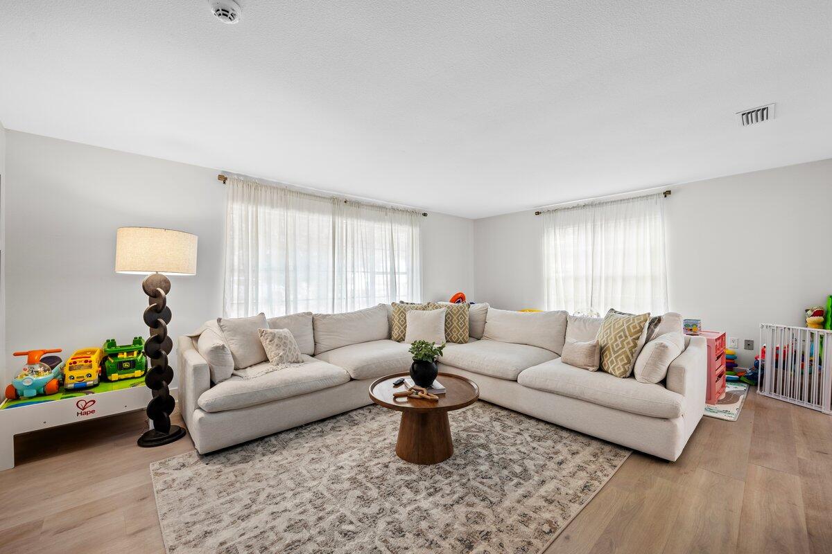 CLOVERDALE S/D - Residential