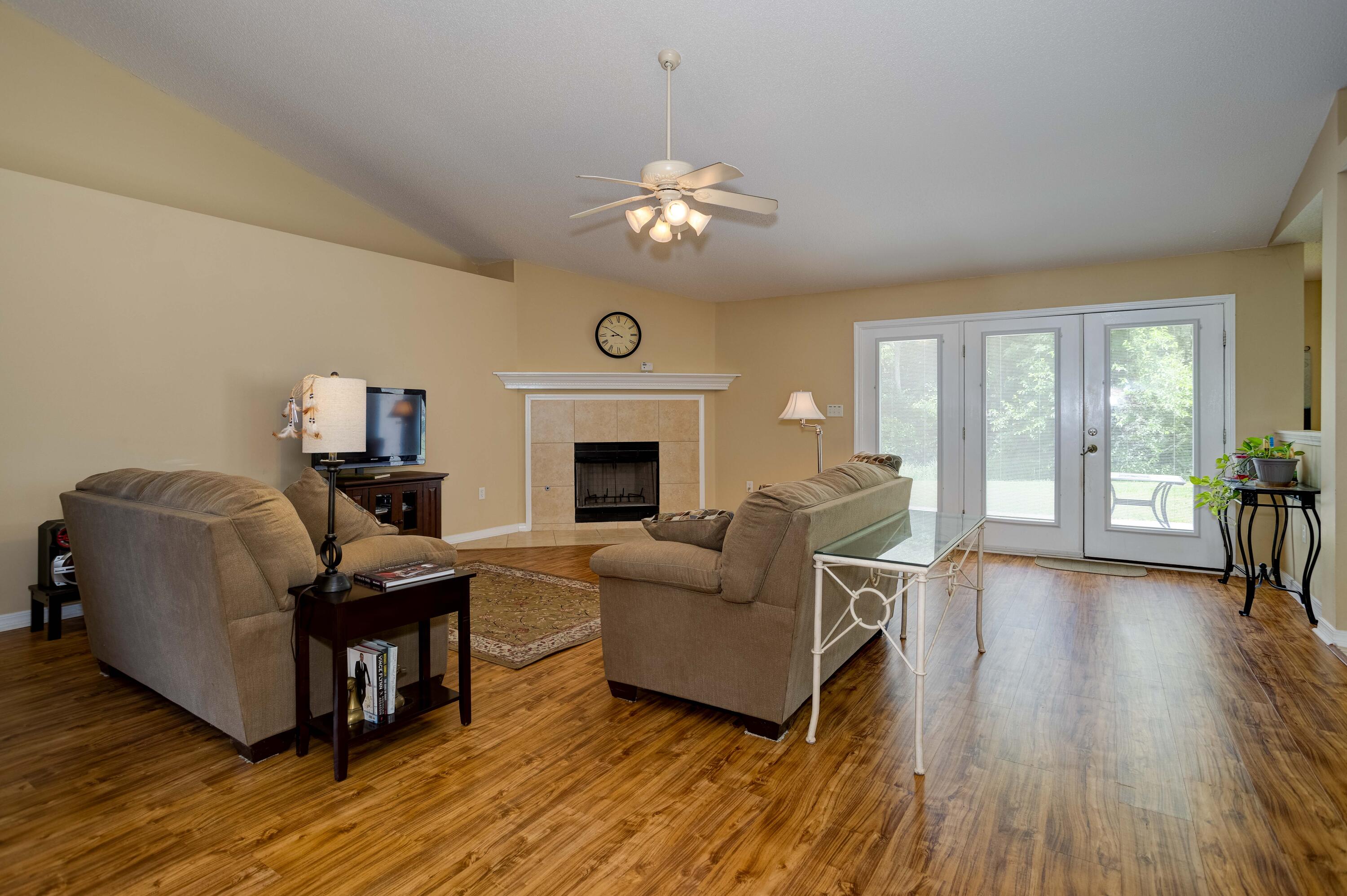 SILVER OAKS PH 2 - Residential