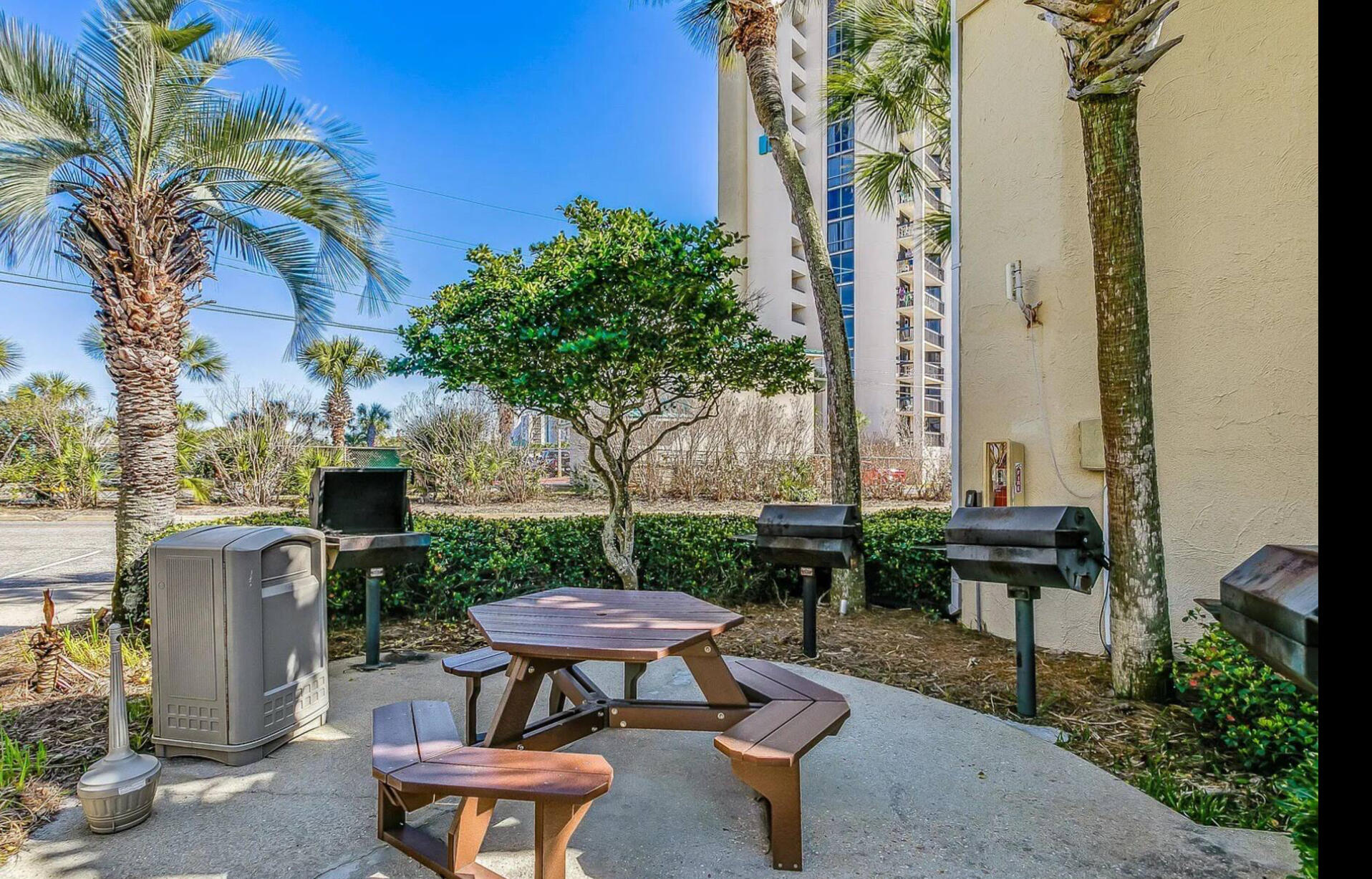 SILVER DUNES CONDO - Residential