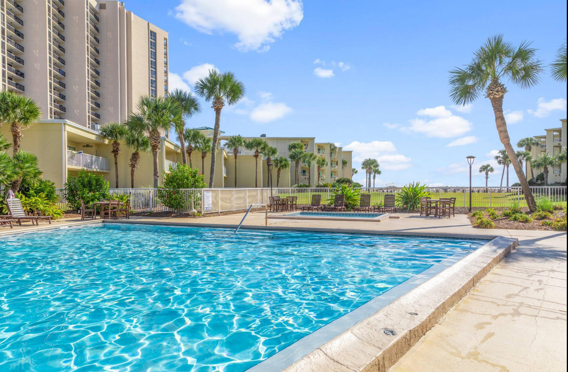 SILVER DUNES CONDO - Residential