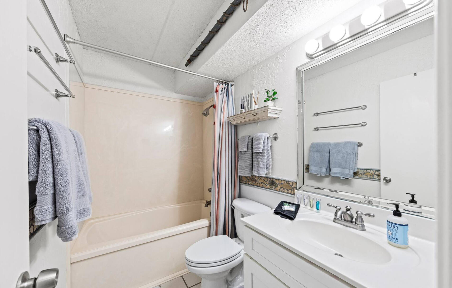 SILVER DUNES CONDO - Residential