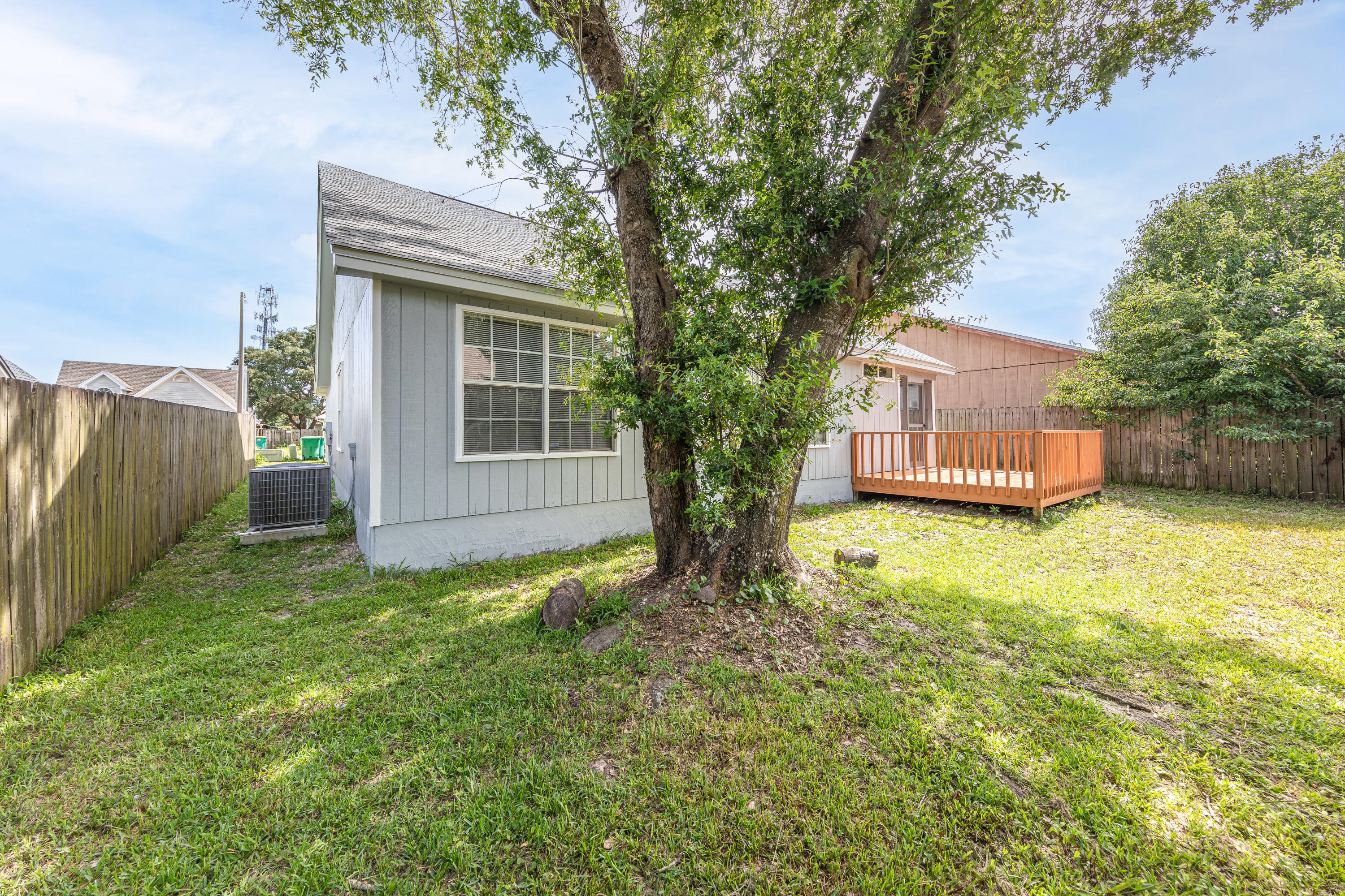 WOODLAND PARK ESTATES - Residential