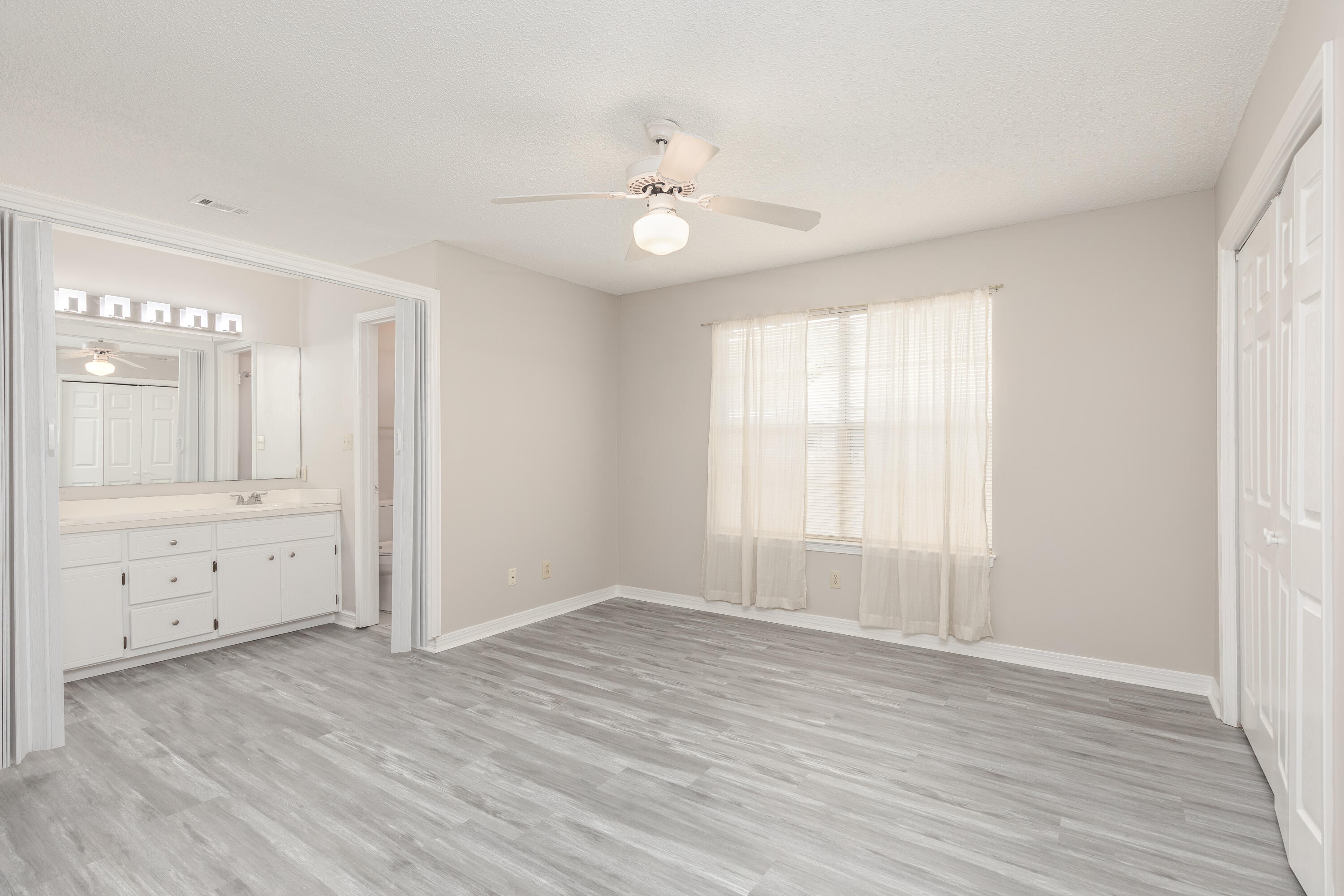 WOODLAND PARK ESTATES - Residential