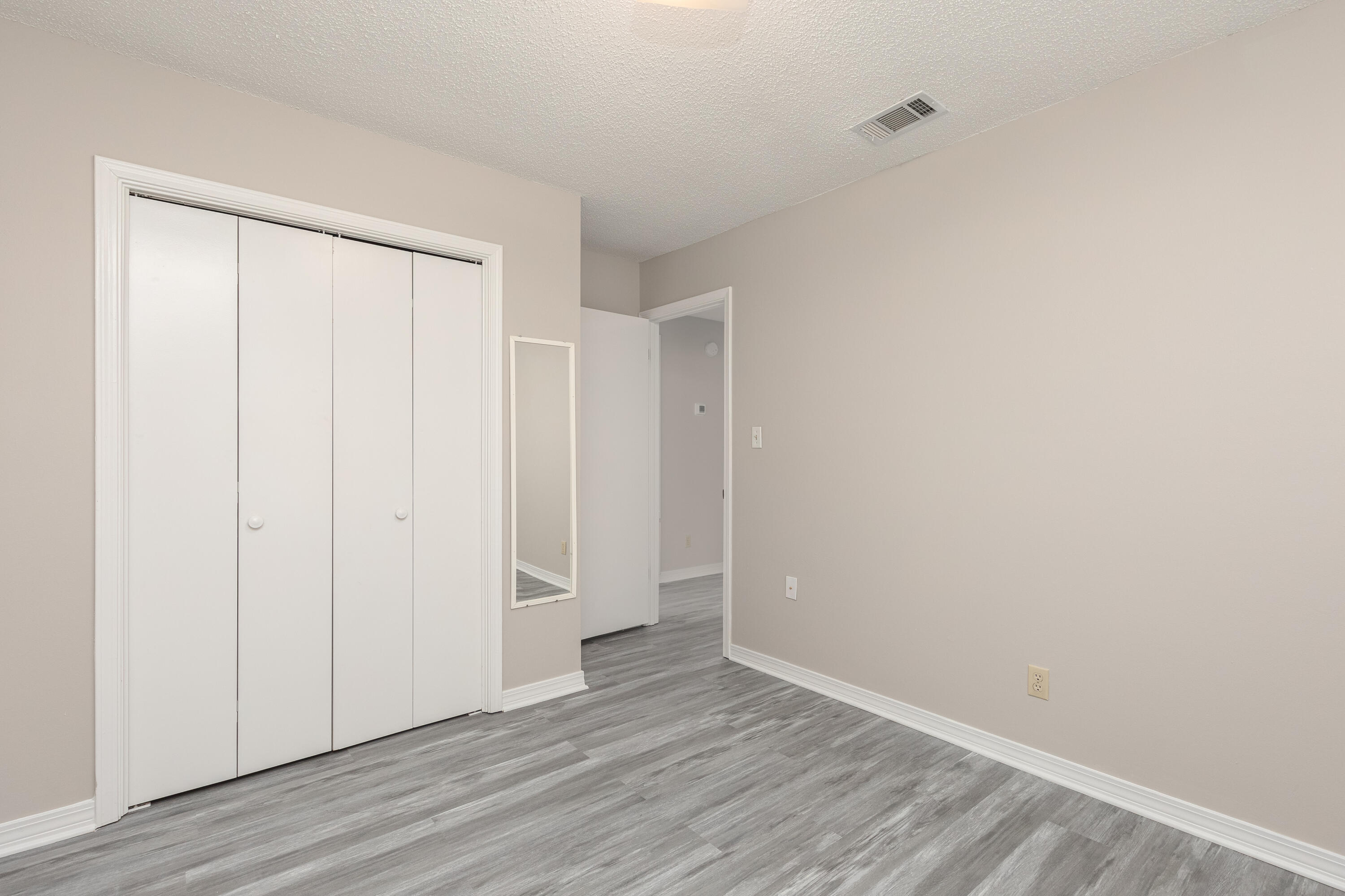 WOODLAND PARK ESTATES - Residential