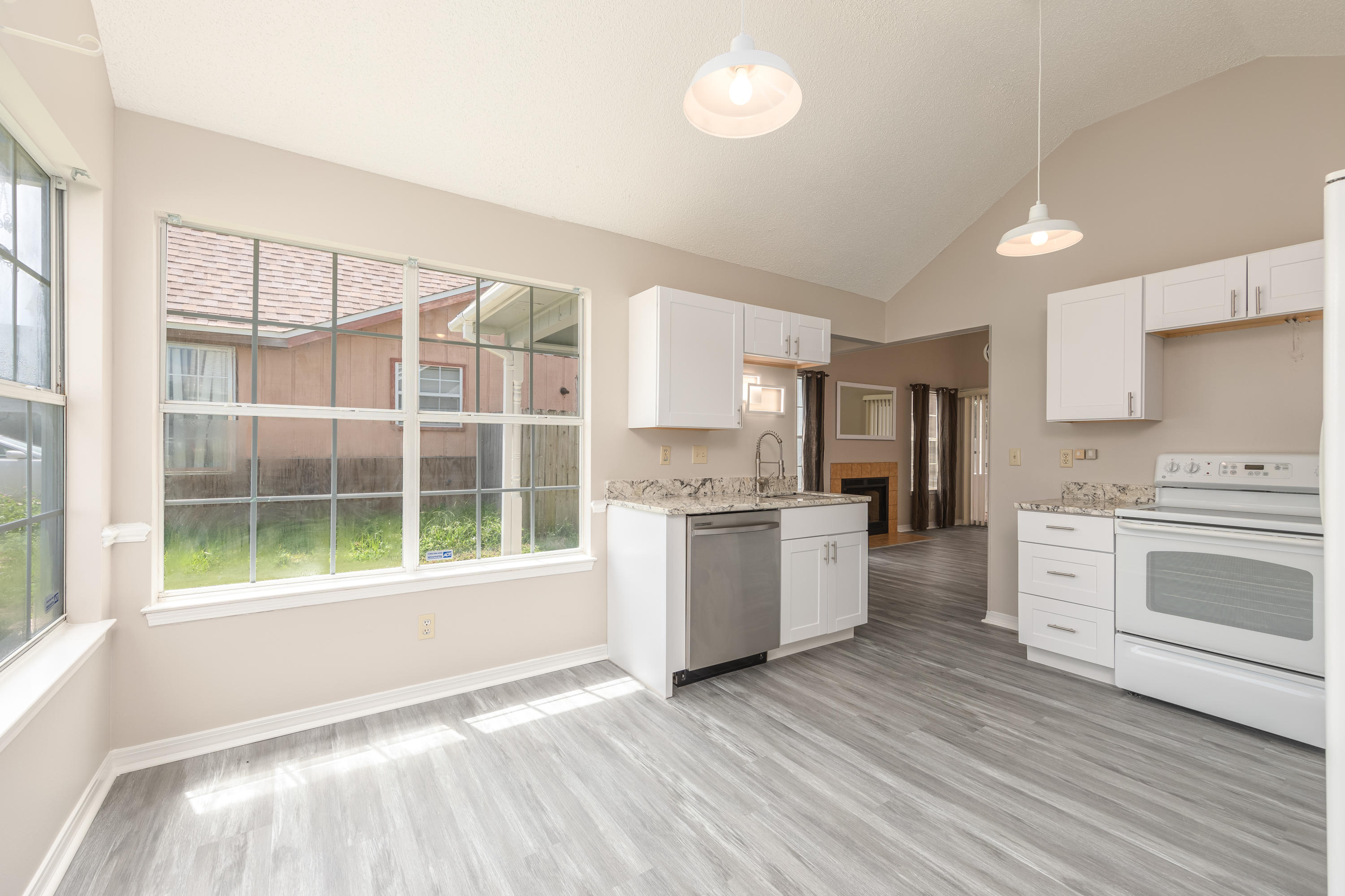 WOODLAND PARK ESTATES - Residential