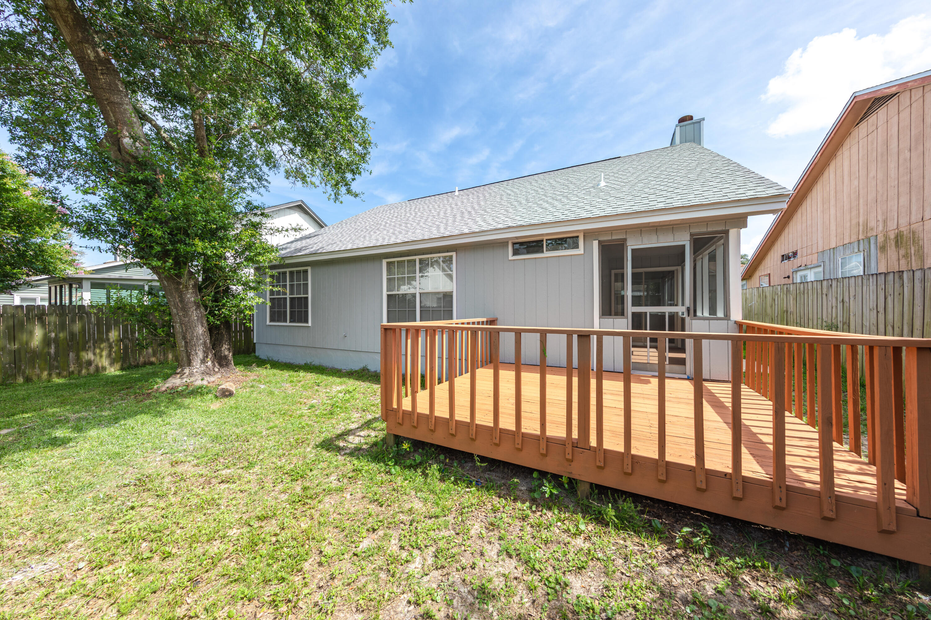 WOODLAND PARK ESTATES - Residential