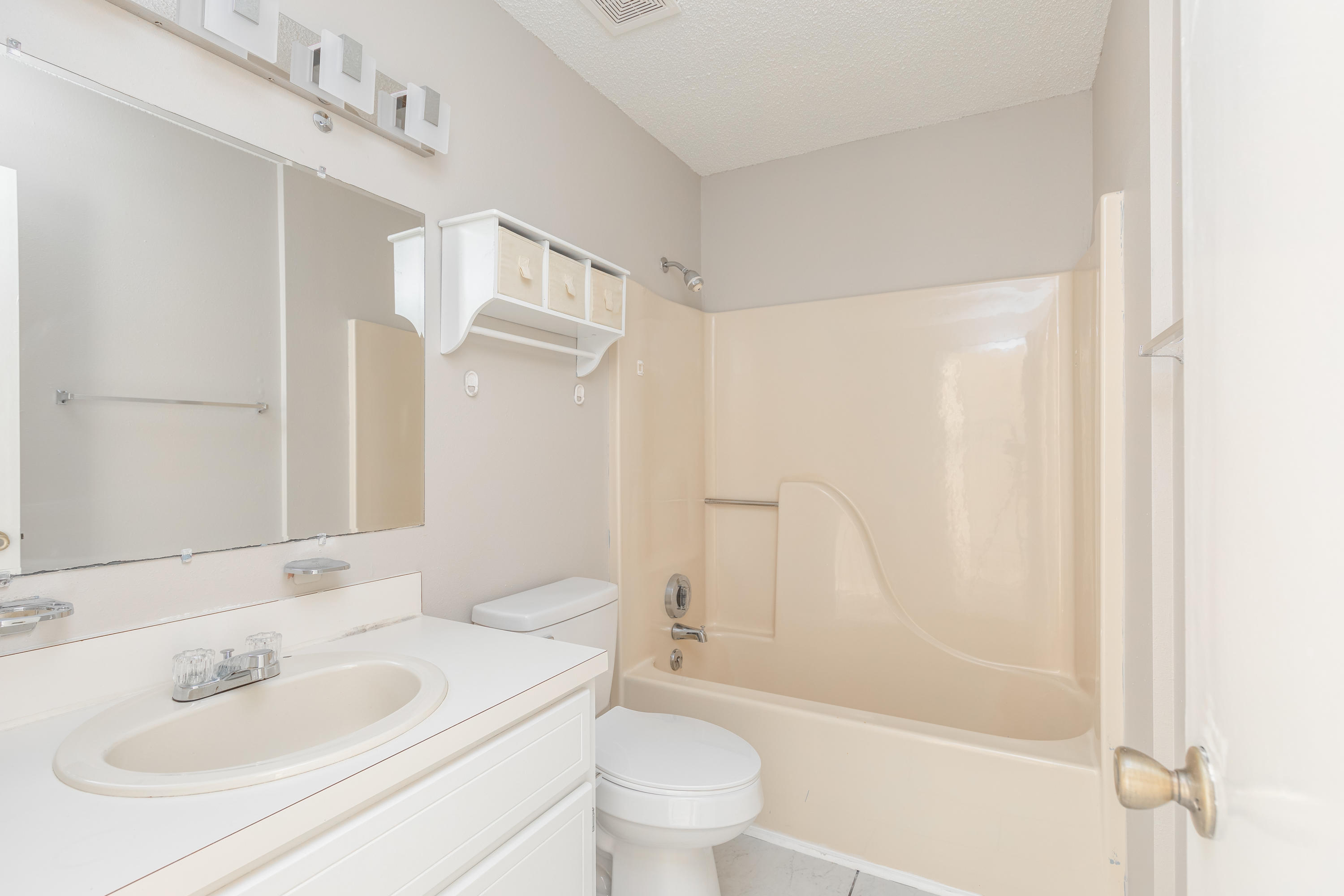 WOODLAND PARK ESTATES - Residential