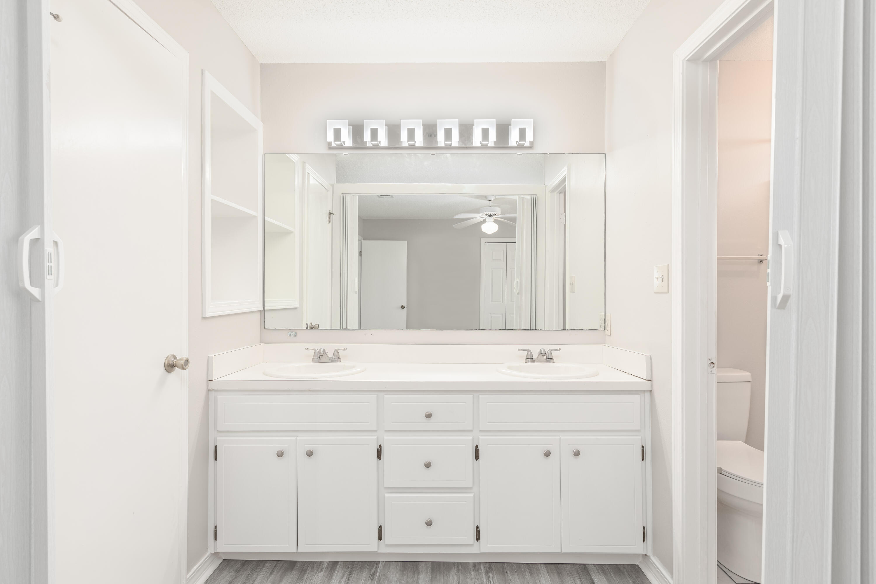 WOODLAND PARK ESTATES - Residential