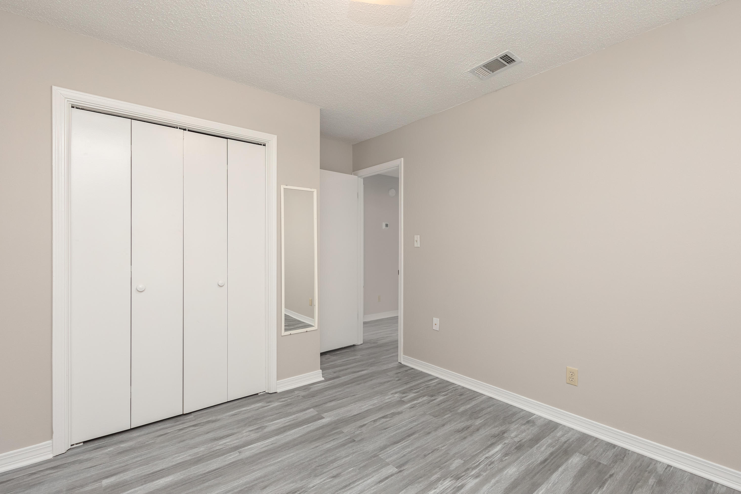 WOODLAND PARK ESTATES - Residential