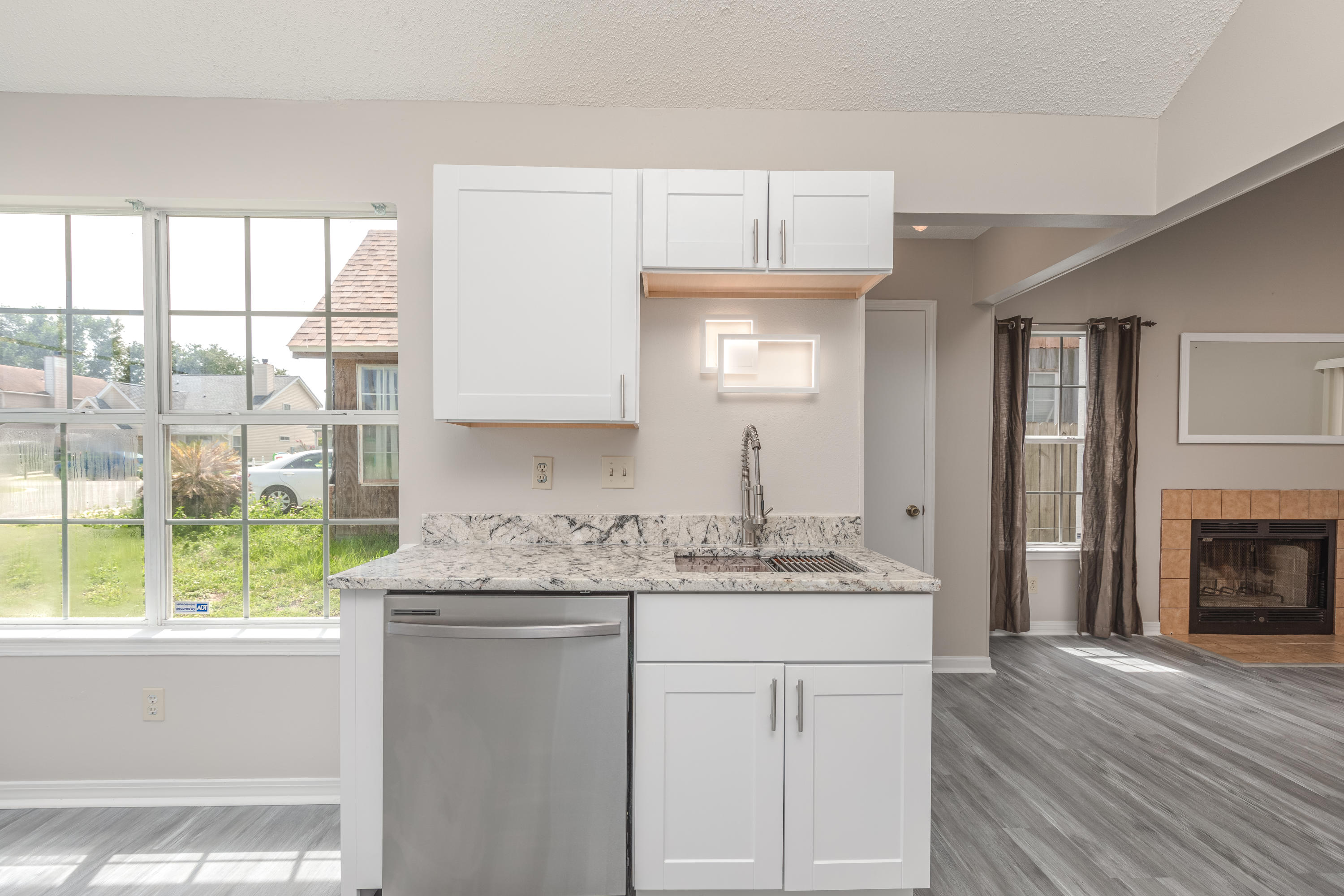 WOODLAND PARK ESTATES - Residential