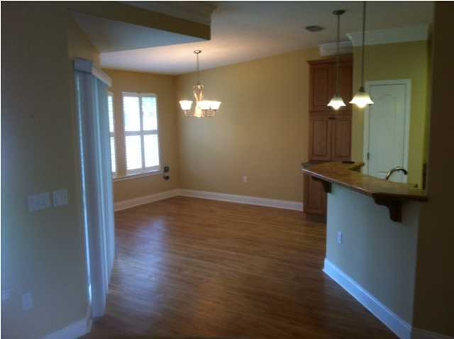 CREETWOOD VILLAGE - Residential Lease