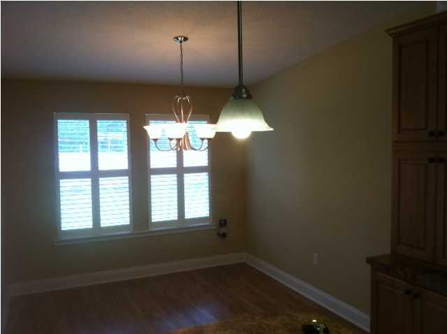 CREETWOOD VILLAGE - Residential Lease