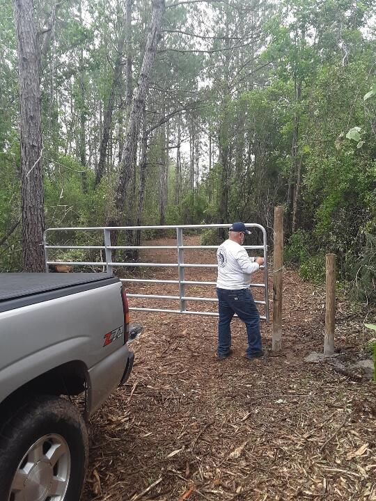 HIGHLAND ACRES - Land