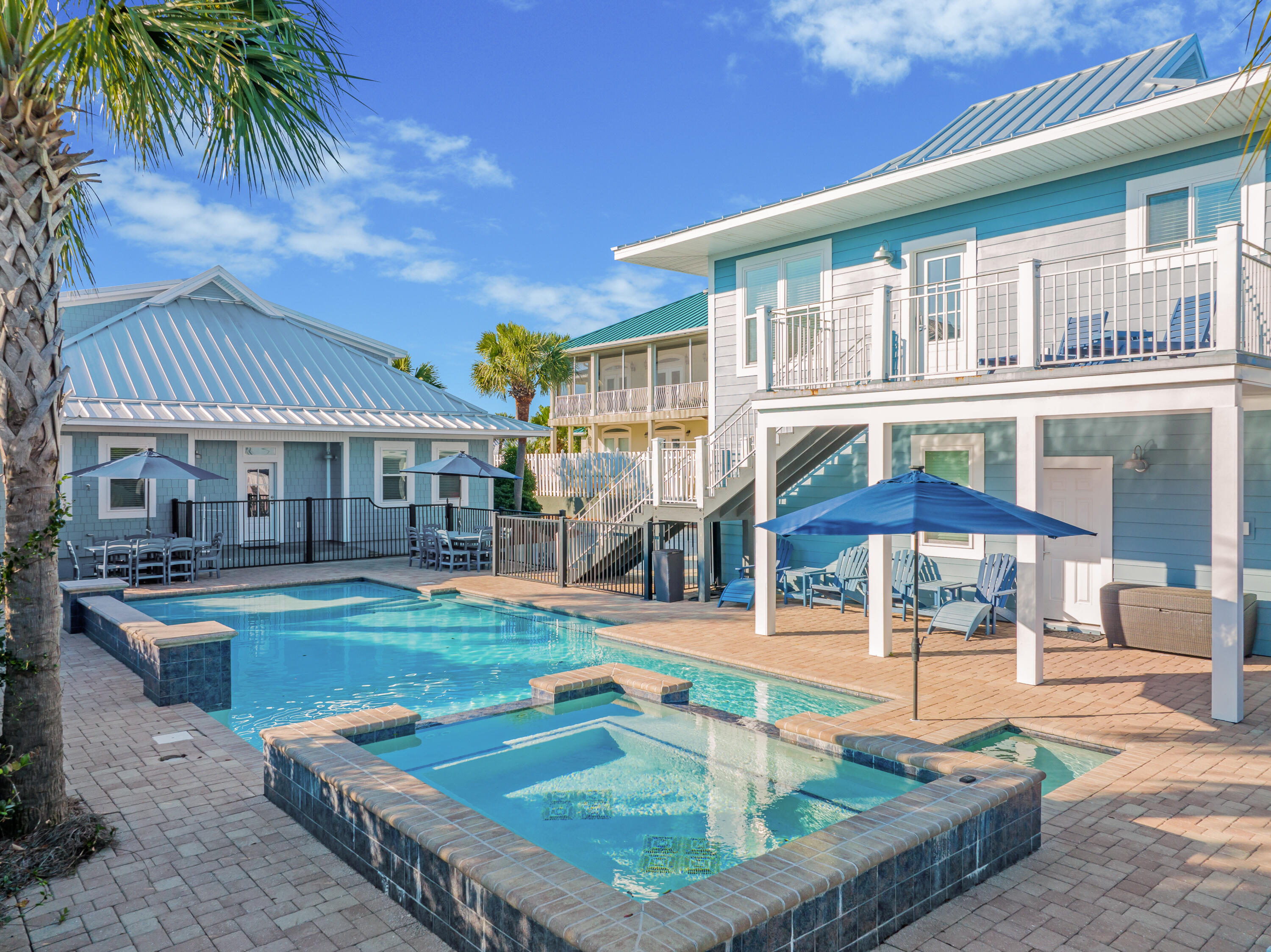 SNOW DRIFT BEACH - Residential