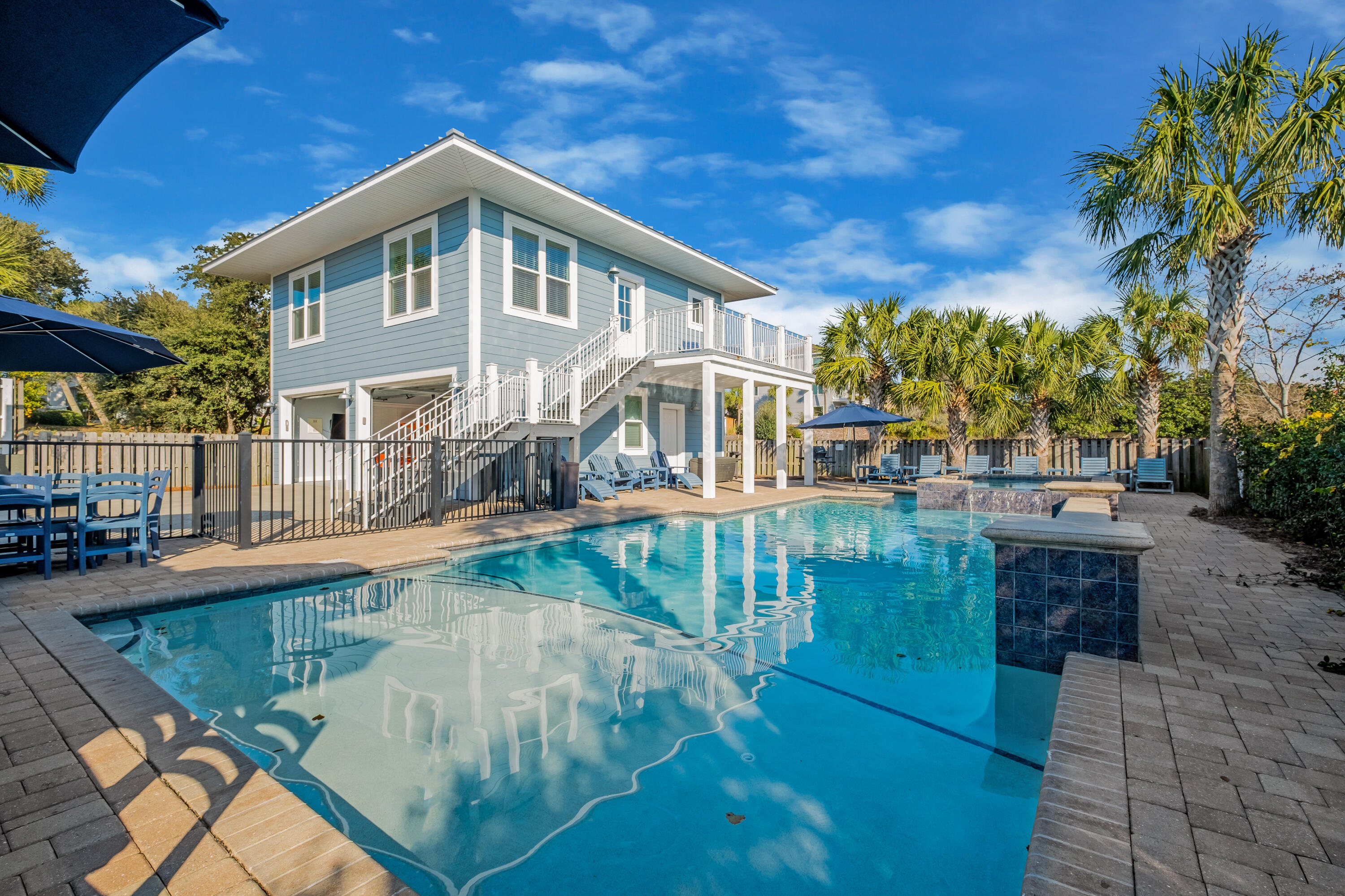 SNOW DRIFT BEACH - Residential