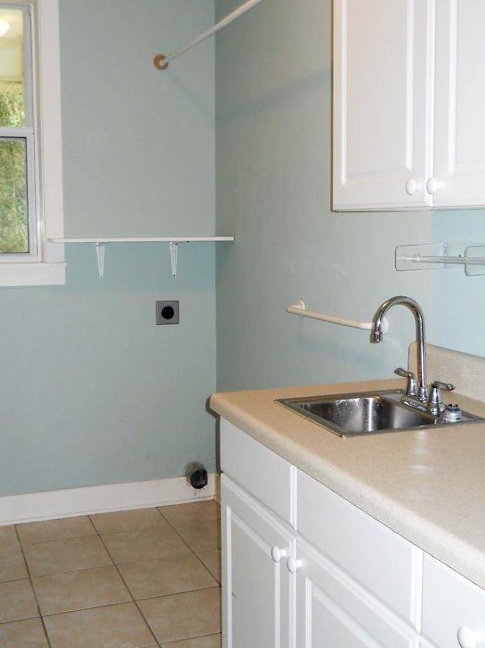 MOCKINGBIRD ESTATES - Residential Lease