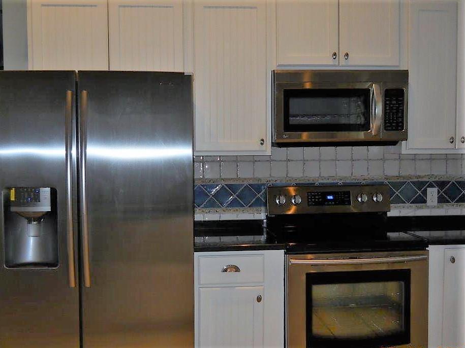 MOCKINGBIRD ESTATES - Residential Lease