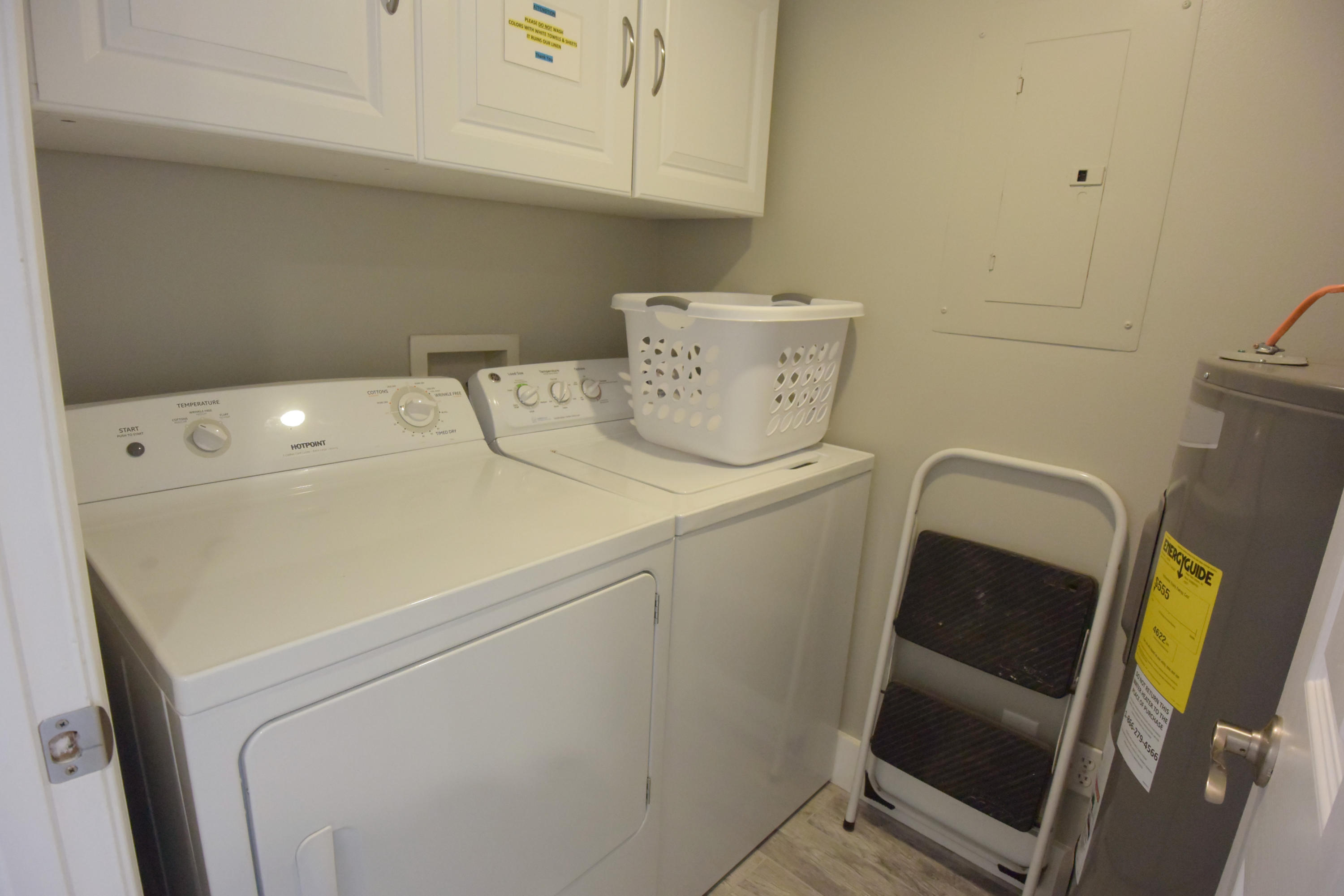 MARAVILLA CONDO 1 - Residential