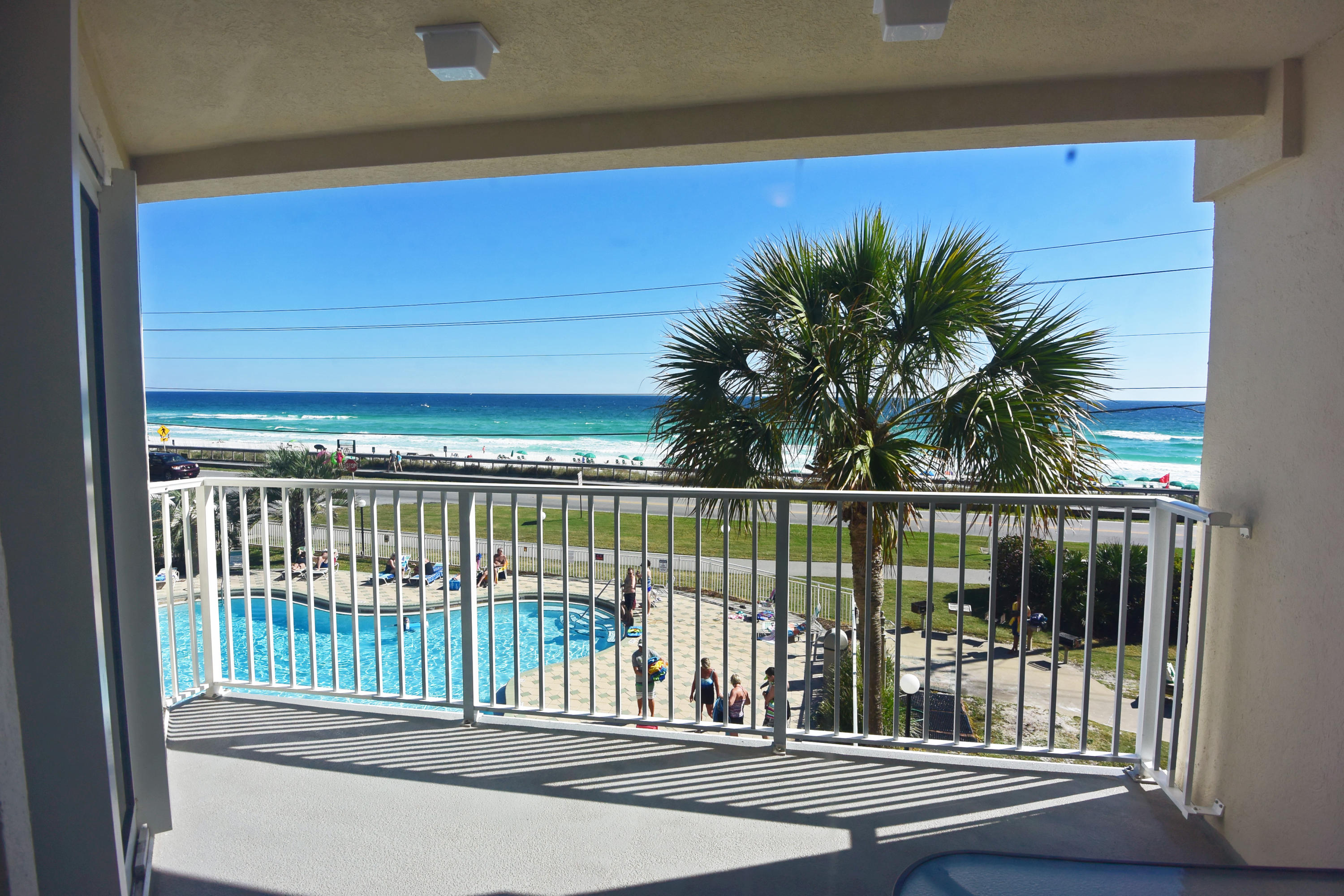 MARAVILLA CONDO 1 - Residential