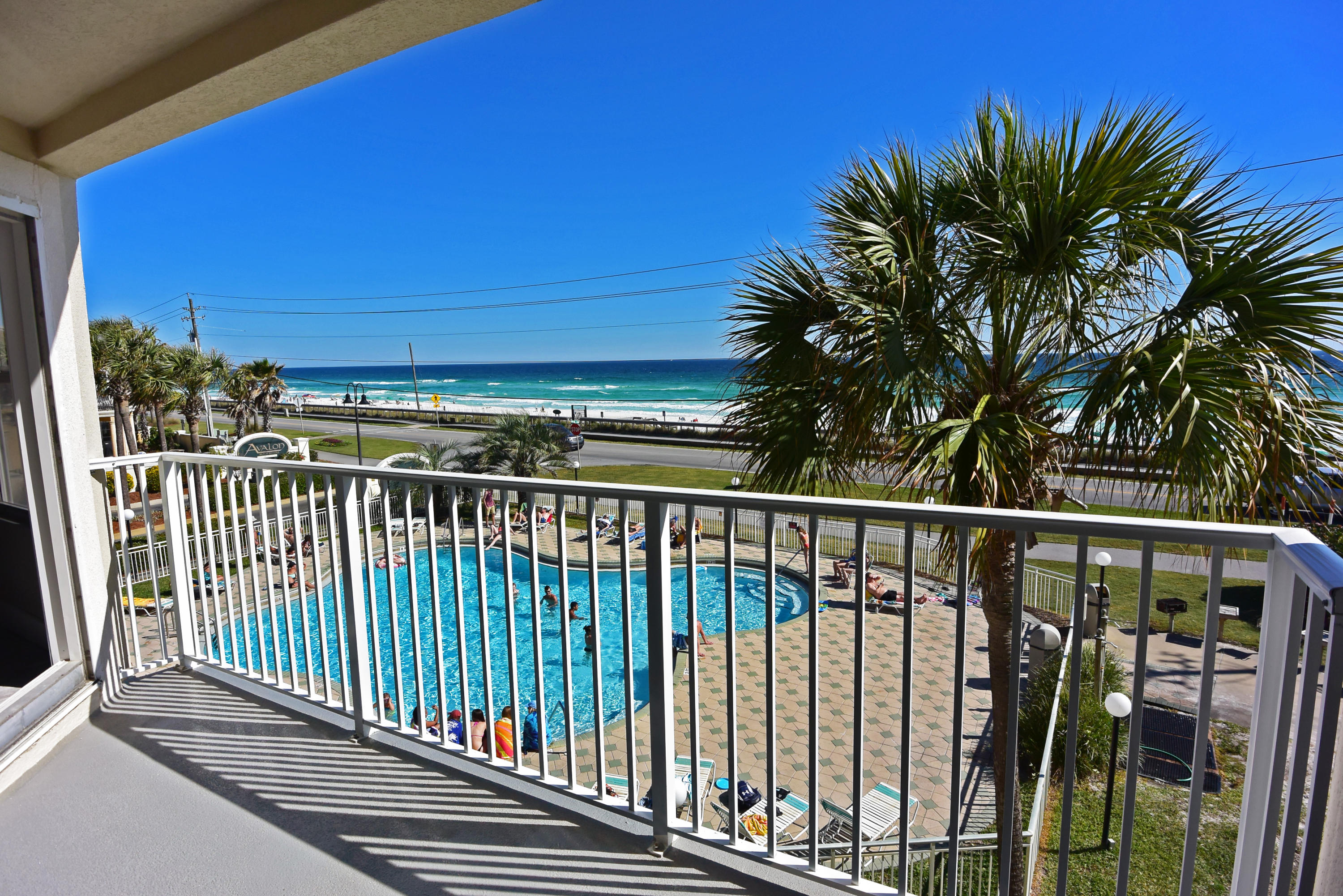 MARAVILLA CONDO 1 - Residential