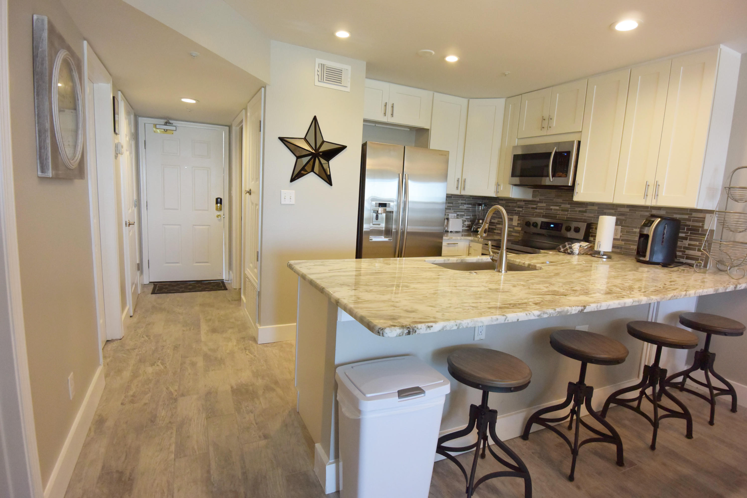 MARAVILLA CONDO 1 - Residential