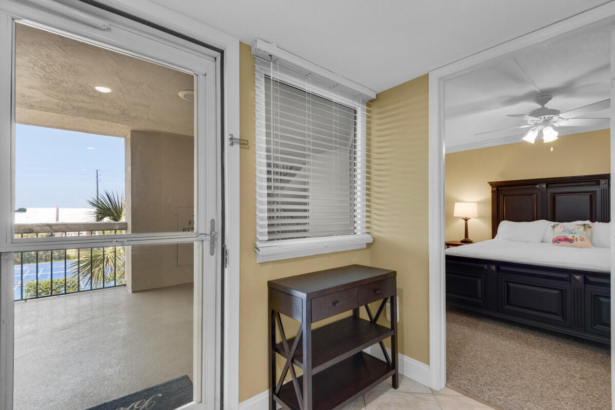 BREAKERS OF FWB PH 1 - Residential